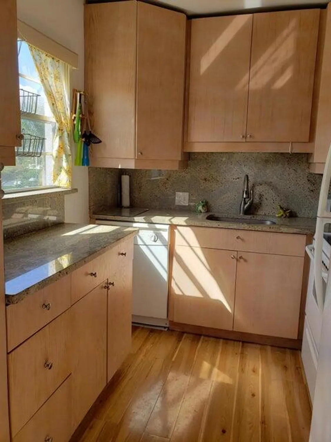 Property Slideshow image 5 of 21 | 39 suffolk a, Boca Raton, FL, 33434