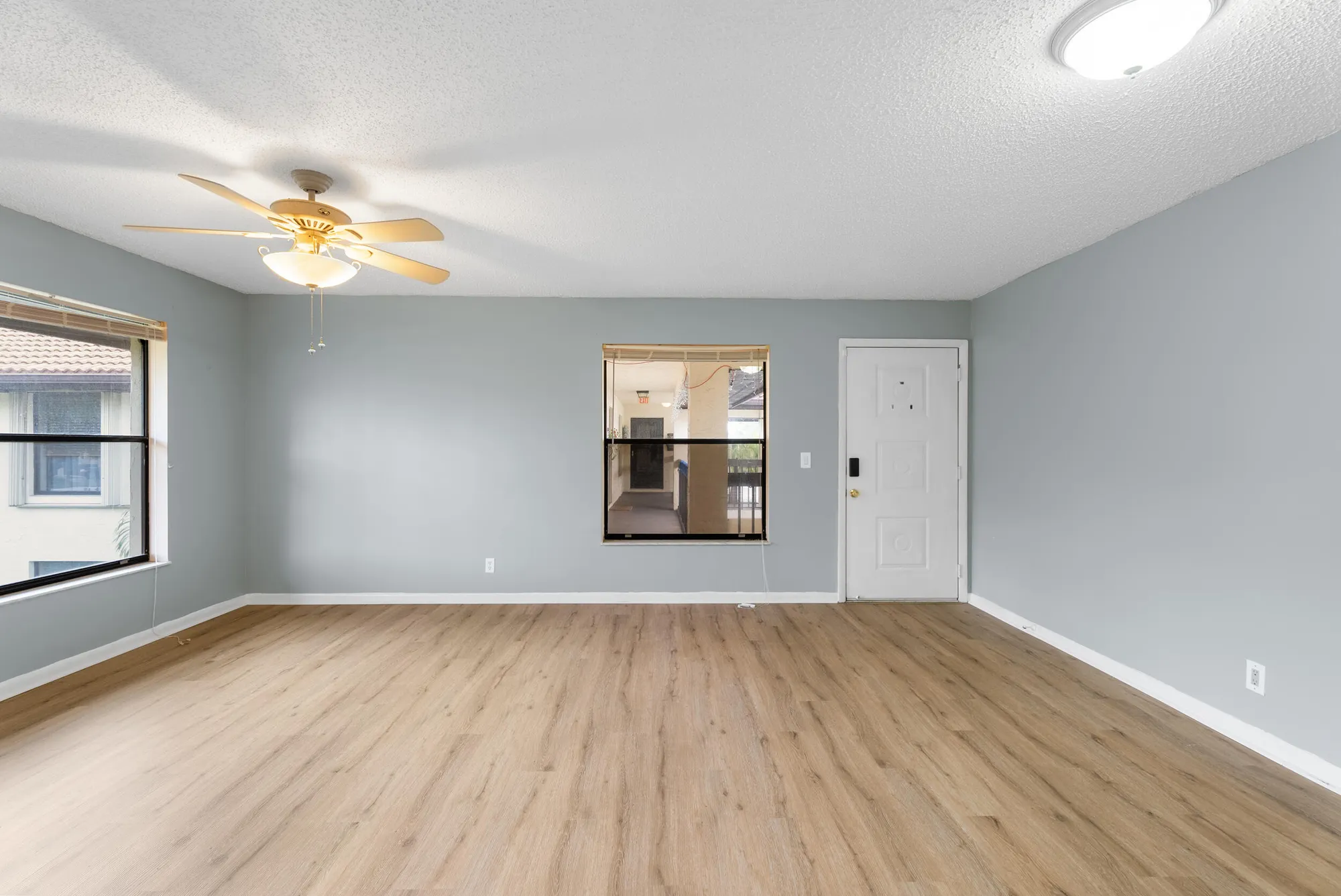 Property Slideshow image 10 of 54 | 151 sw south river dr 203, Stuart, FL, 34997