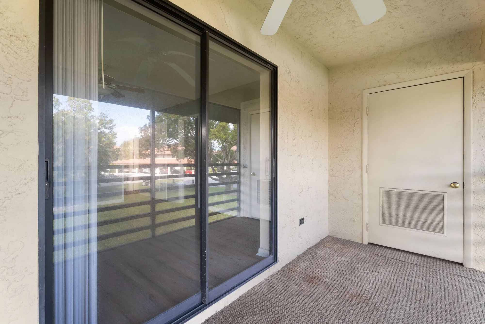 Property Slideshow image 22 of 54 | 151 sw south river dr 203, Stuart, FL, 34997