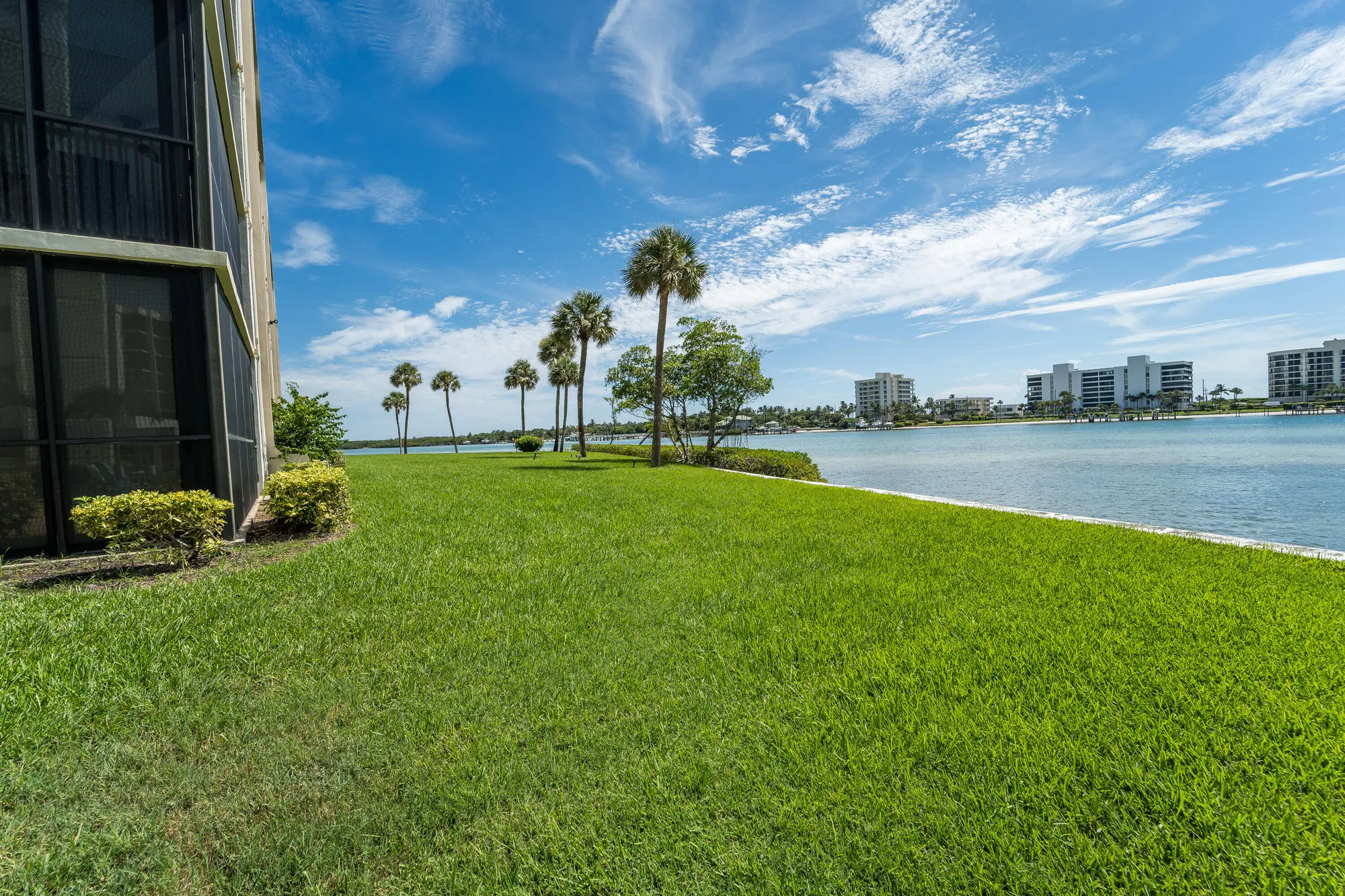 Property Slideshow image 8 of 47 | 100 intracoastal pl 205, Jupiter, FL, 33469