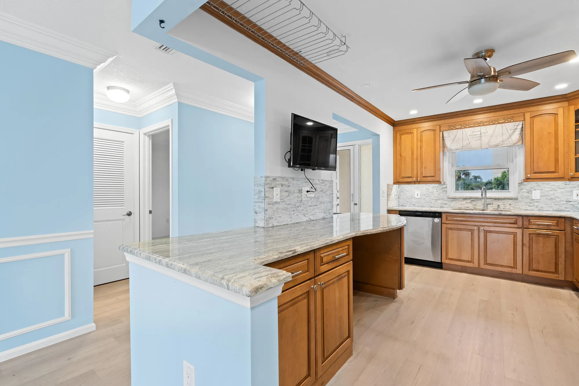 Property Slideshow image 10 of 47 | 100 intracoastal pl 205, Jupiter, FL, 33469