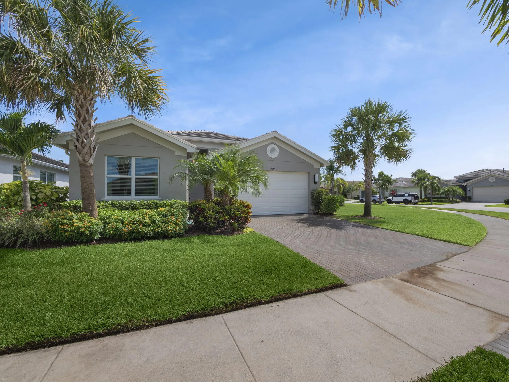 Property Slideshow image 8 of 115 | 12078 sw jasper lake way, Port Saint Lucie, FL, 34987