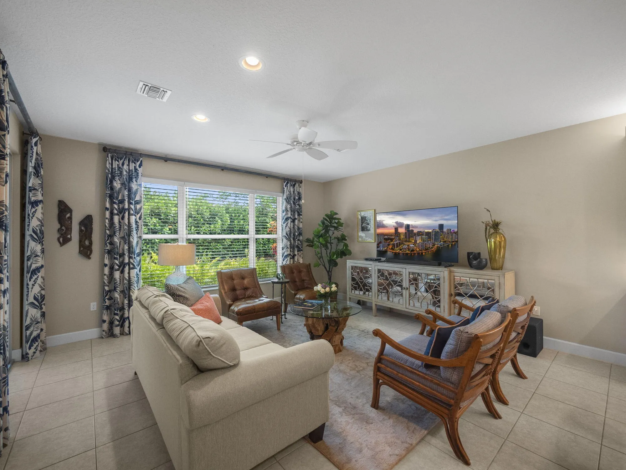Property Slideshow image 13 of 115 | 12078 sw jasper lake way, Port Saint Lucie, FL, 34987