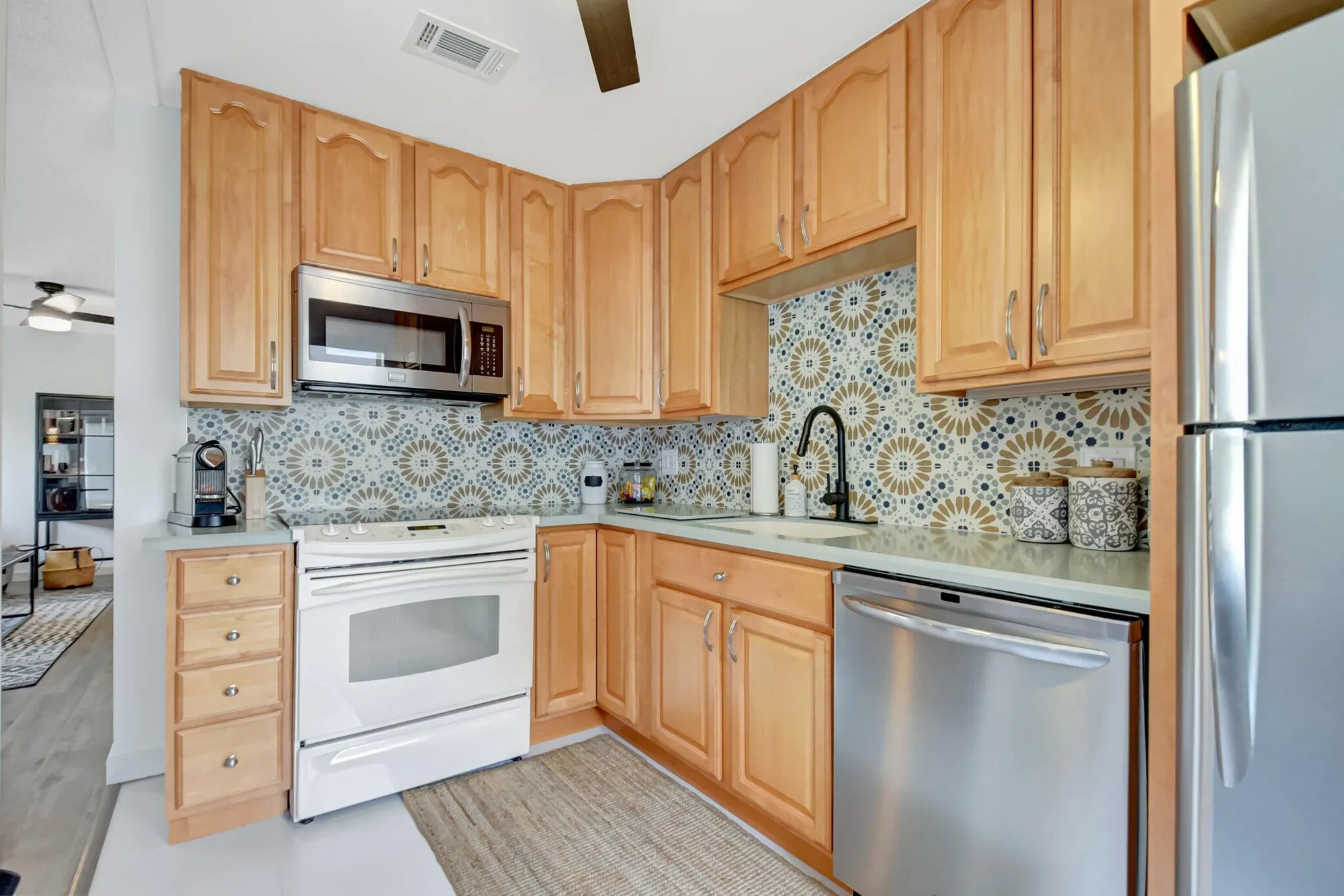 Property Slideshow image 8 of 62 | 23 colonial club dr apt 204, Boynton Beach, FL, 33435