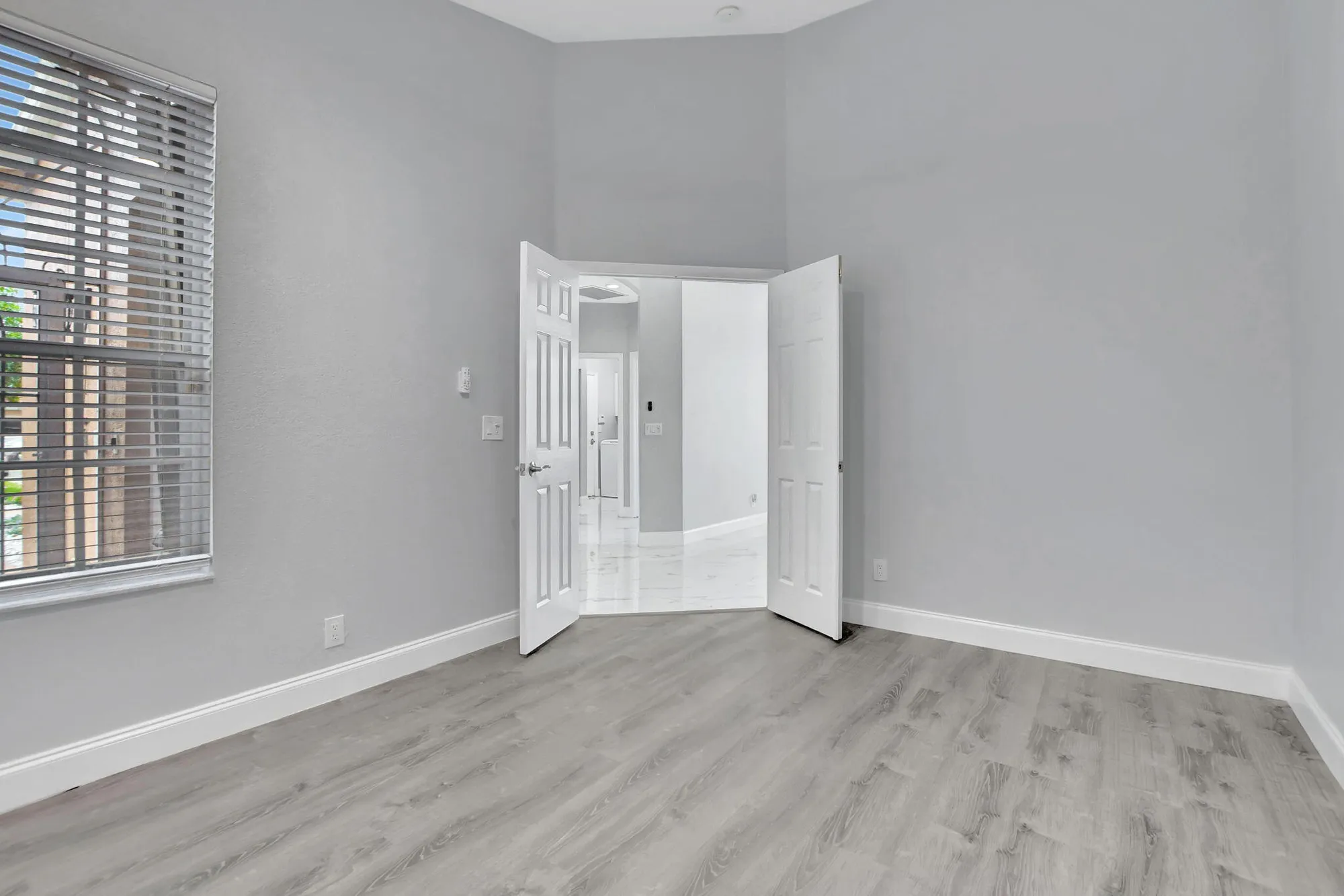 Property Slideshow image 34 of 56 | 6615 via roma, Delray Beach, FL, 33446