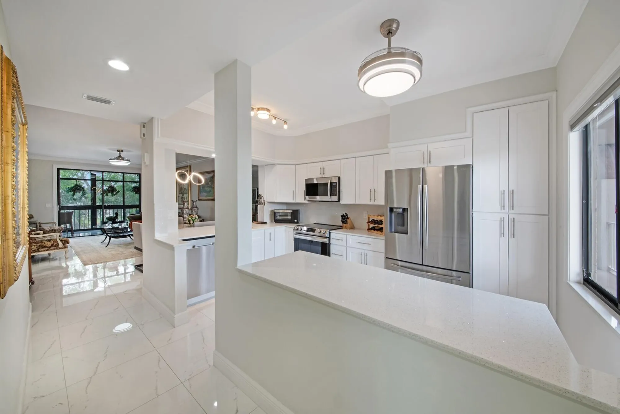 Property Slideshow image 7 of 32 | 6241 pointe regal cir apt 403, Delray Beach, FL, 33484