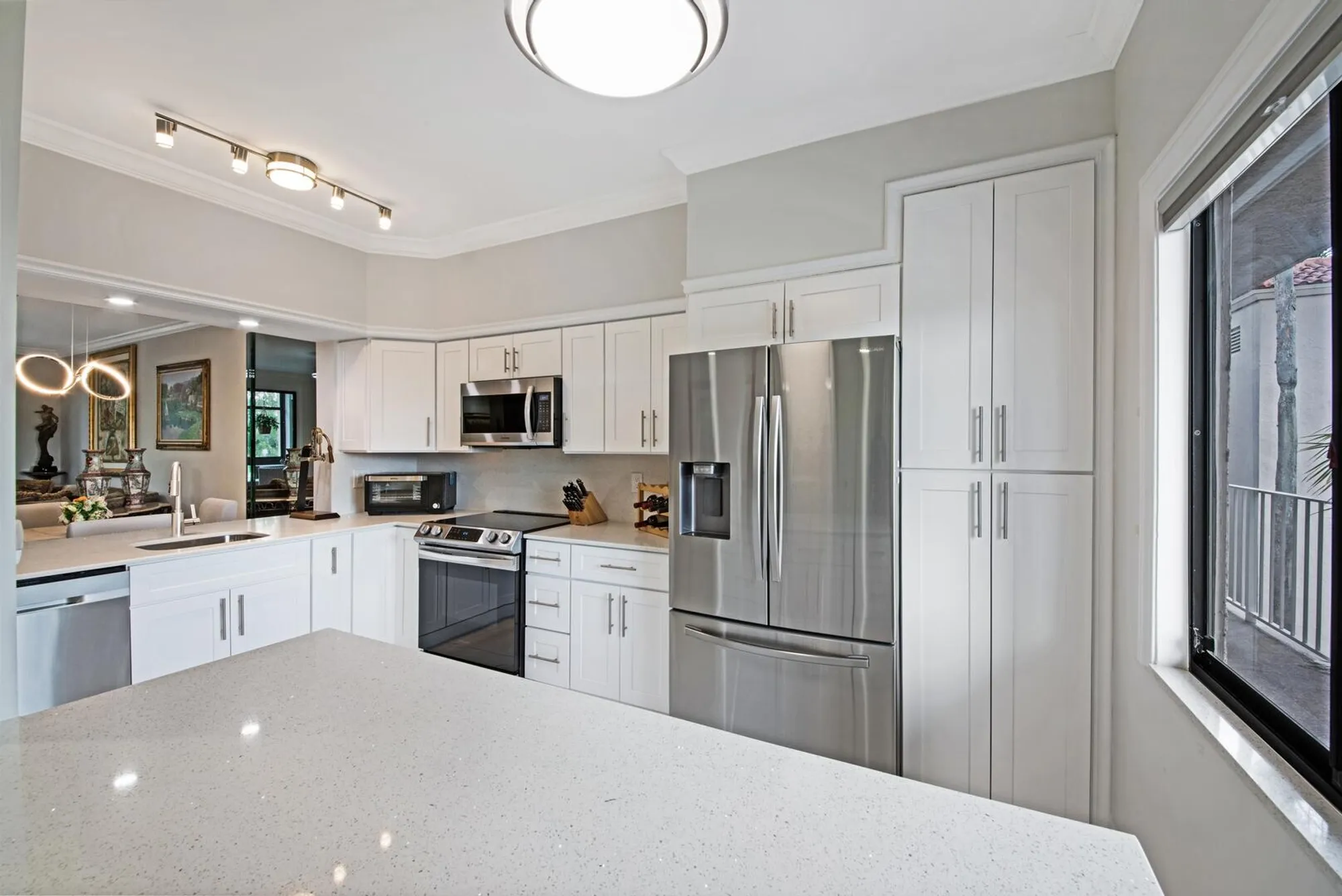 Property Slideshow image 8 of 32 | 6241 pointe regal cir apt 403, Delray Beach, FL, 33484