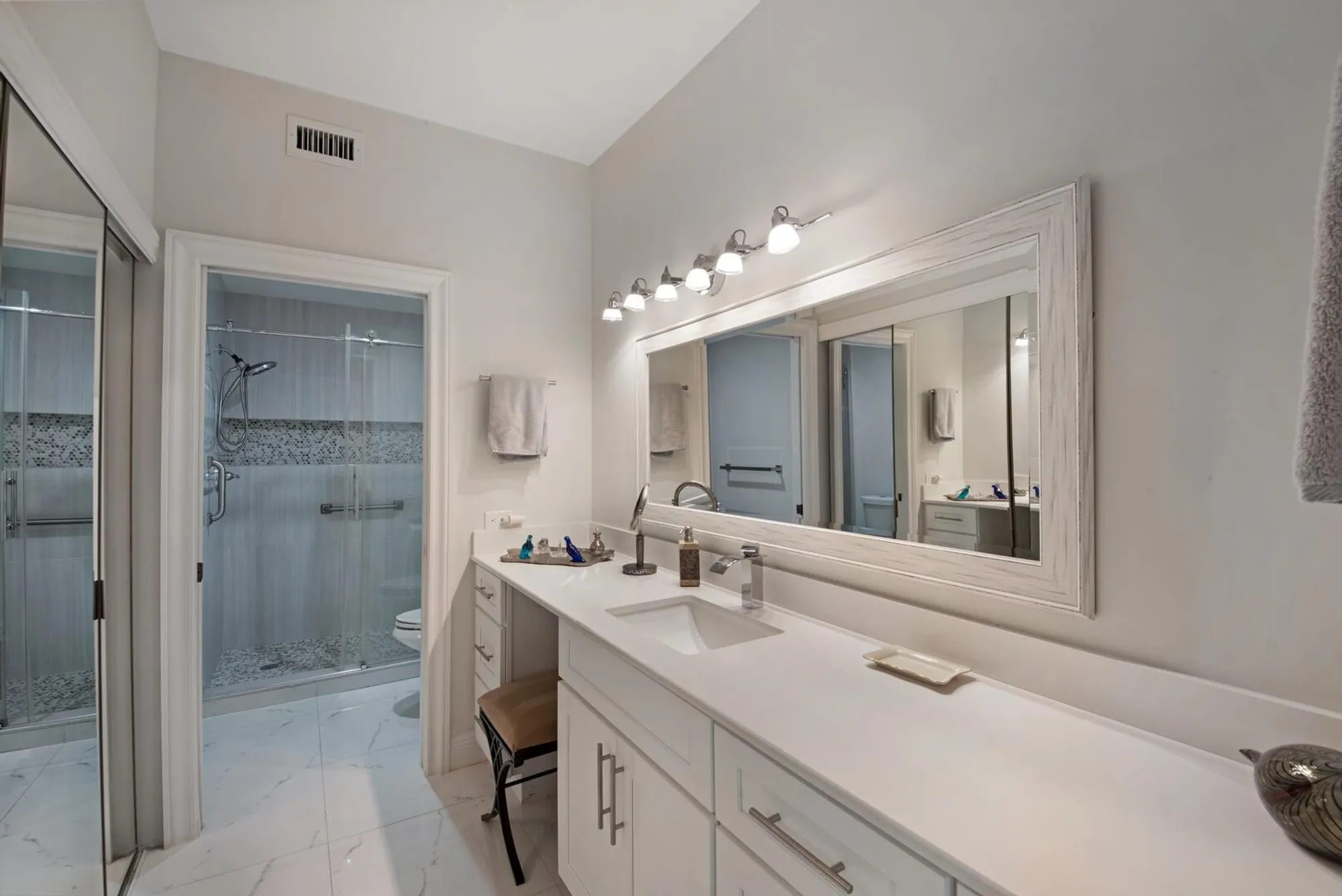 Property Slideshow image 16 of 32 | 6241 pointe regal cir apt 403, Delray Beach, FL, 33484
