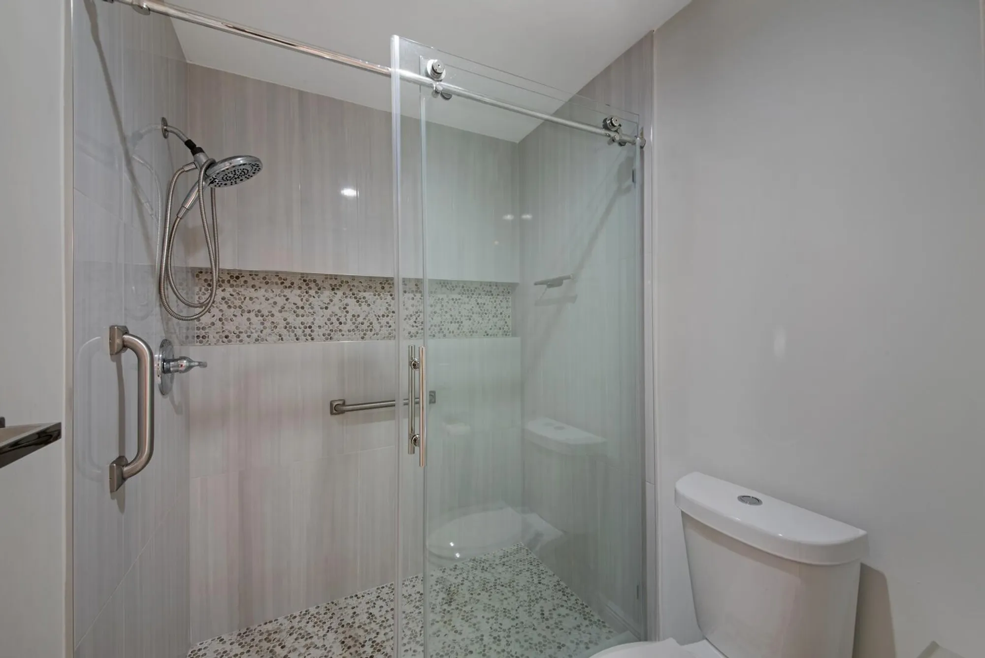 Property Slideshow image 17 of 32 | 6241 pointe regal cir apt 403, Delray Beach, FL, 33484