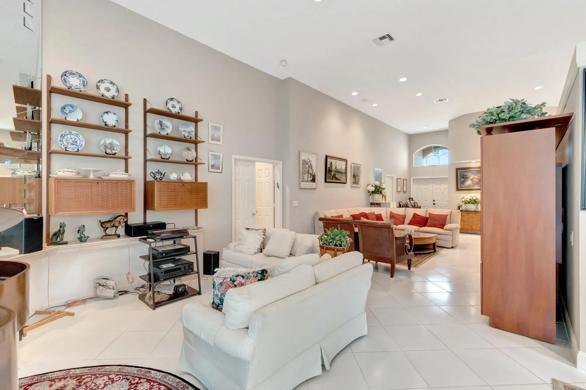 Property Slideshow image 14 of 47 | 6429 three lakes ln, Boynton Beach, FL, 33437