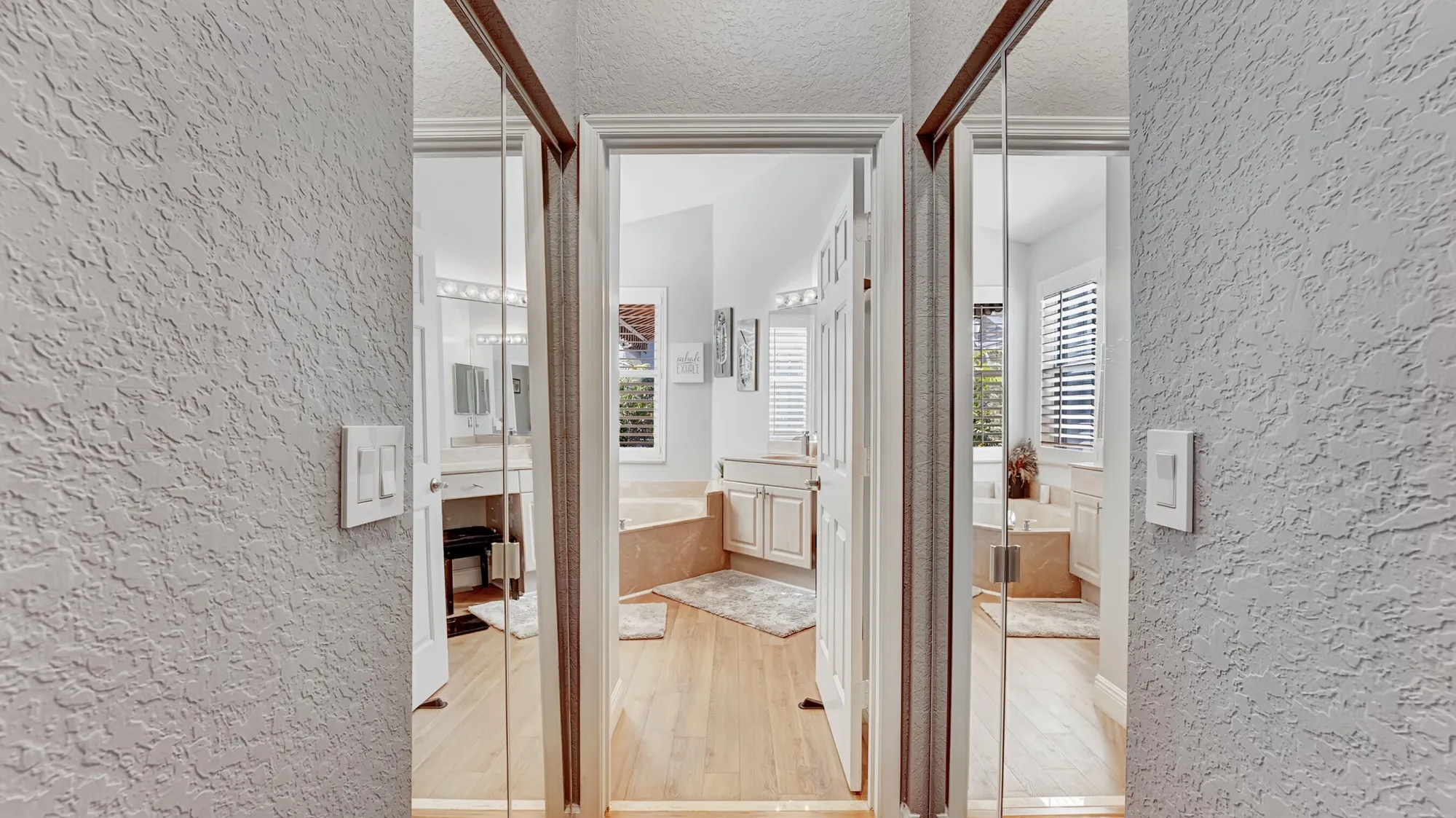 Property Slideshow image 22 of 39 | 10026 diamond lake dr, Boynton Beach, FL, 33437