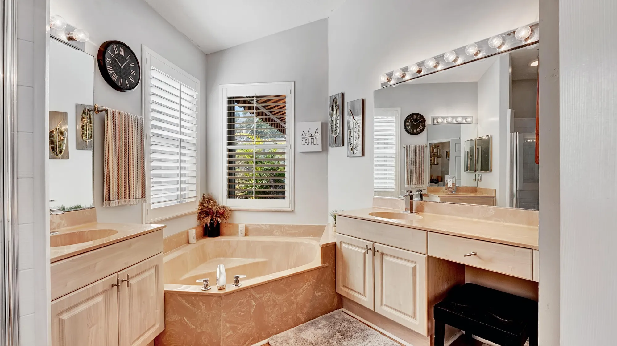 Property Slideshow image 23 of 39 | 10026 diamond lake dr, Boynton Beach, FL, 33437