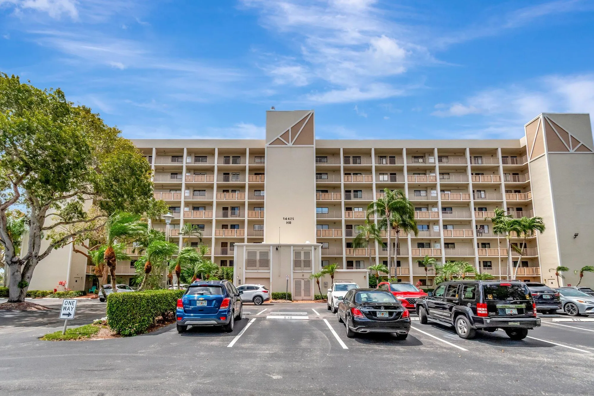 Property Slideshow image 37 of 77 | 14425 strathmore ln apt 304, Delray Beach, FL, 33446