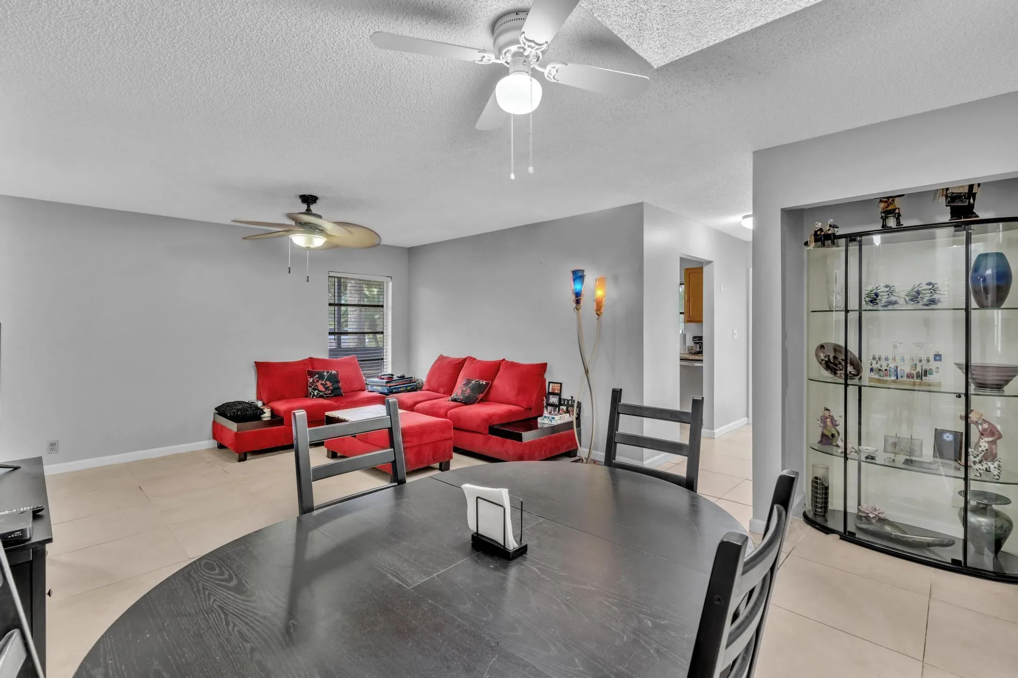 Property Slideshow image 10 of 24 | 8736 tyrone ter d, Boca Raton, FL, 33496
