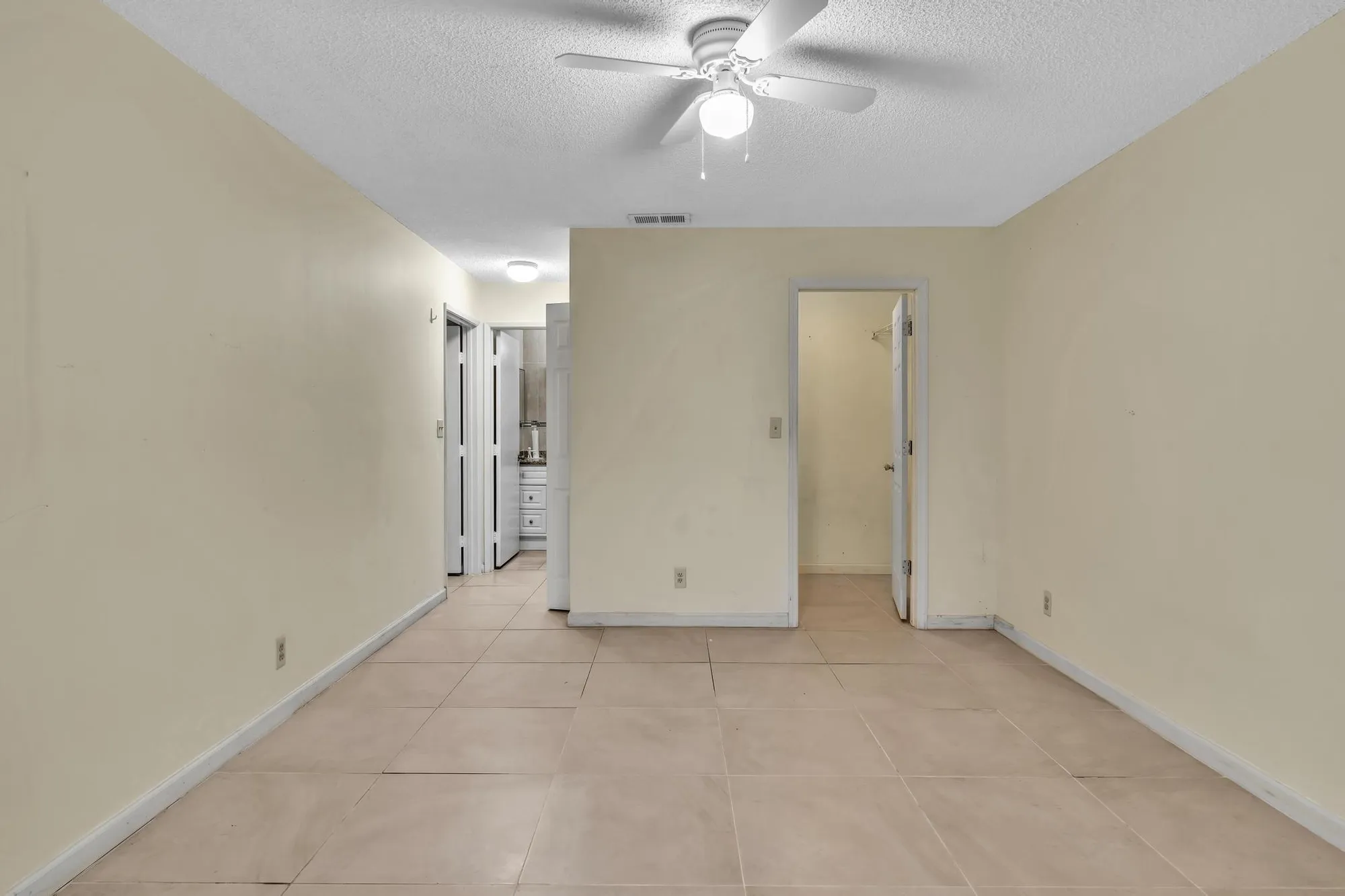 Property Slideshow image 16 of 24 | 8736 tyrone ter d, Boca Raton, FL, 33496