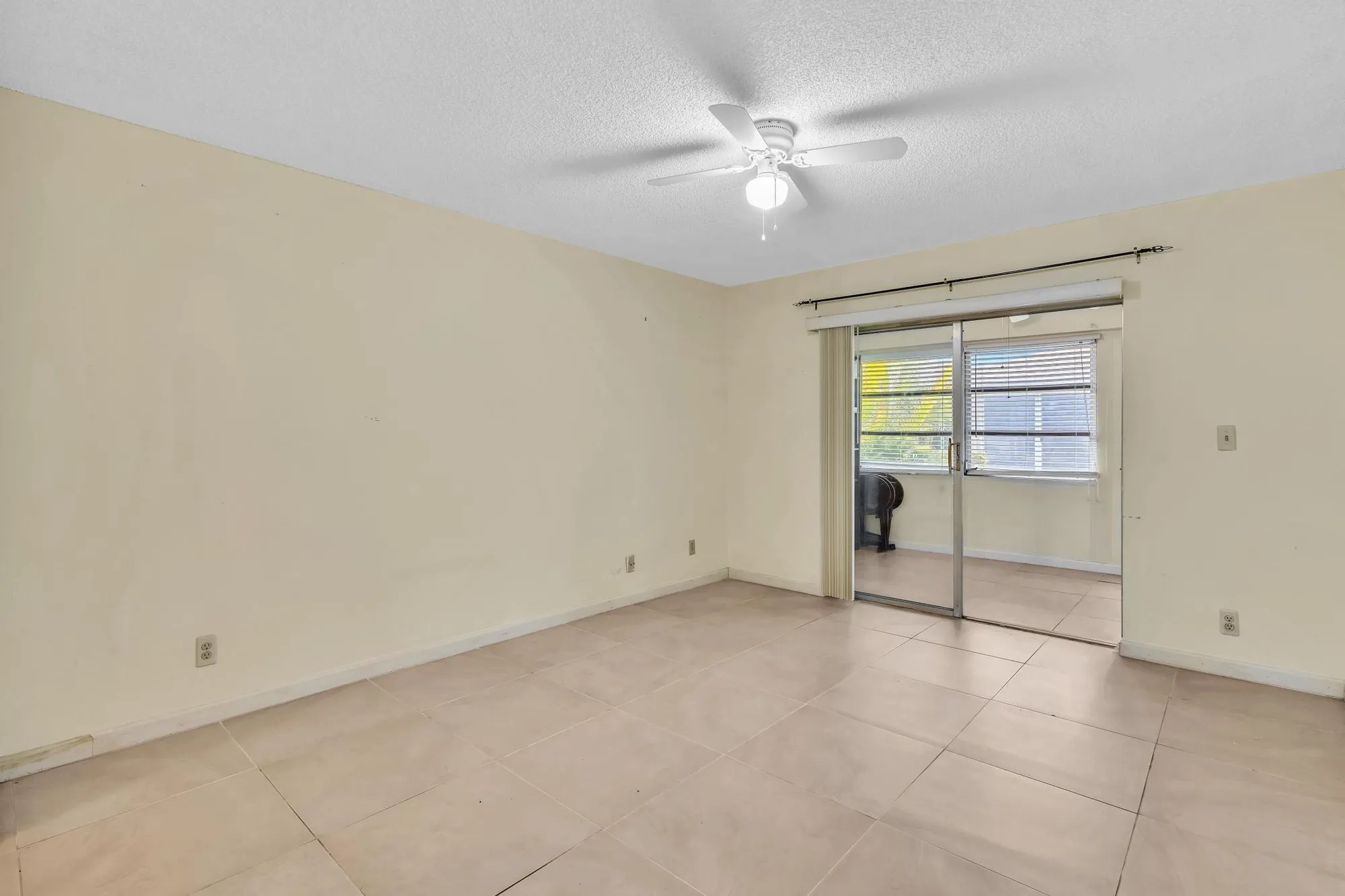 Property Slideshow image 18 of 24 | 8736 tyrone ter d, Boca Raton, FL, 33496