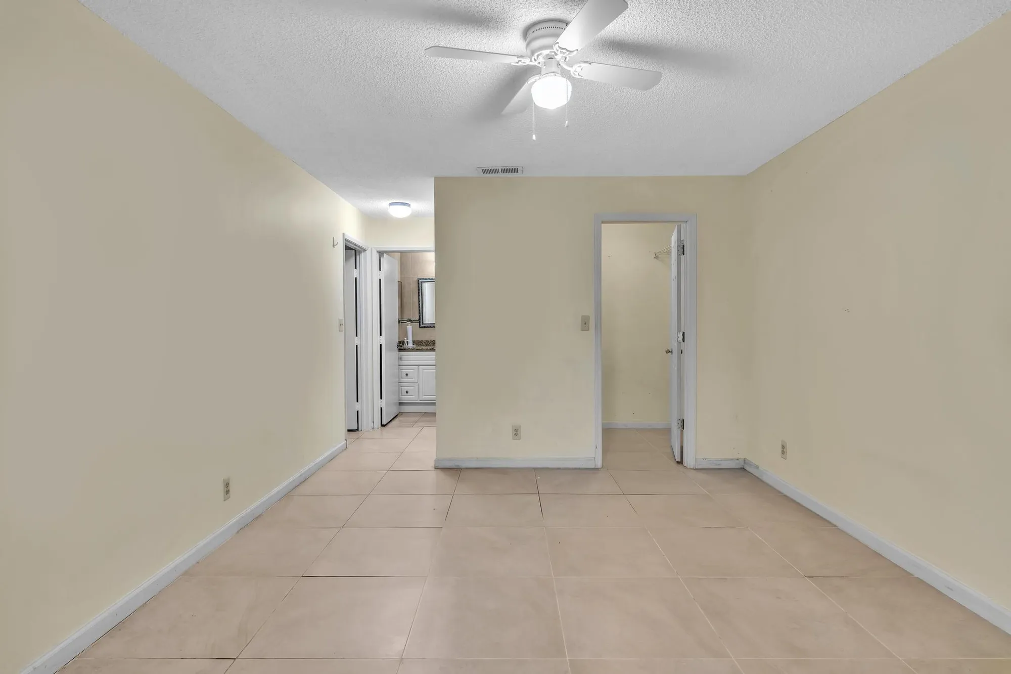 Property Slideshow image 19 of 24 | 8736 tyrone ter d, Boca Raton, FL, 33496