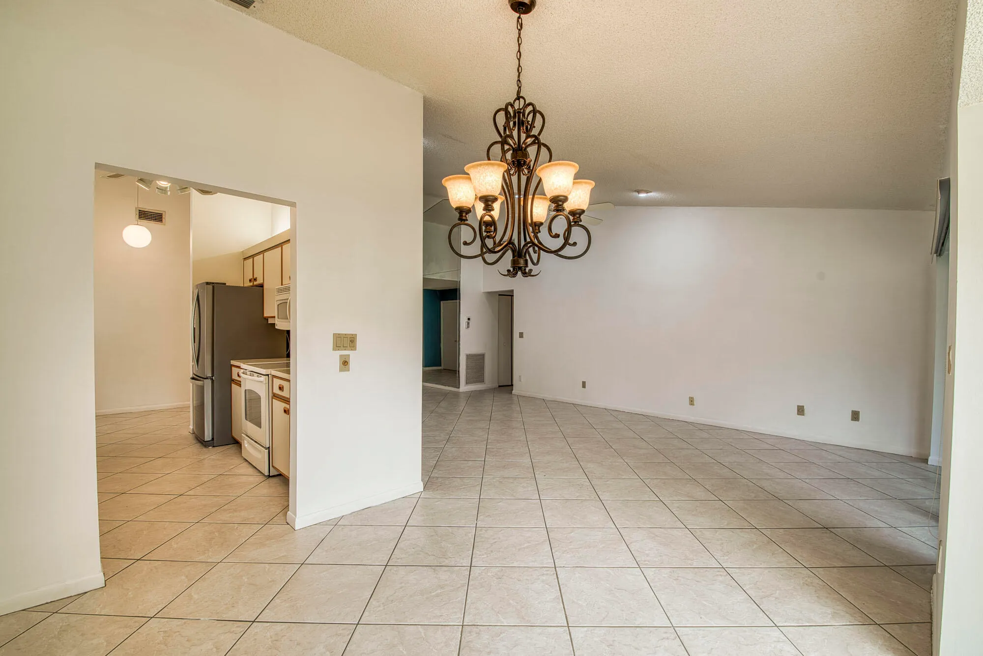 Property Slideshow image 7 of 19 | 4684 daylily ct, Boynton Beach, FL, 33436