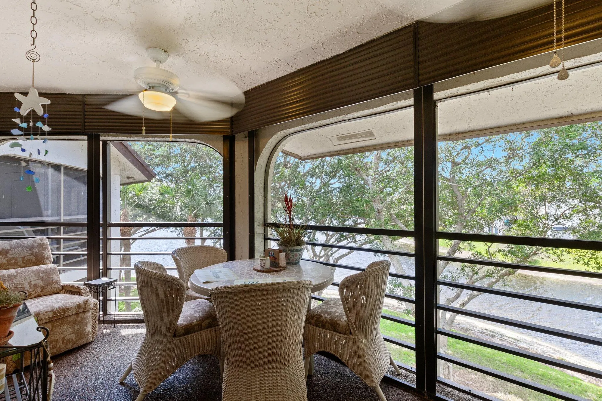 Property Slideshow image 10 of 23 | 5380 cedar lake dr 304, Boynton Beach, FL, 33437