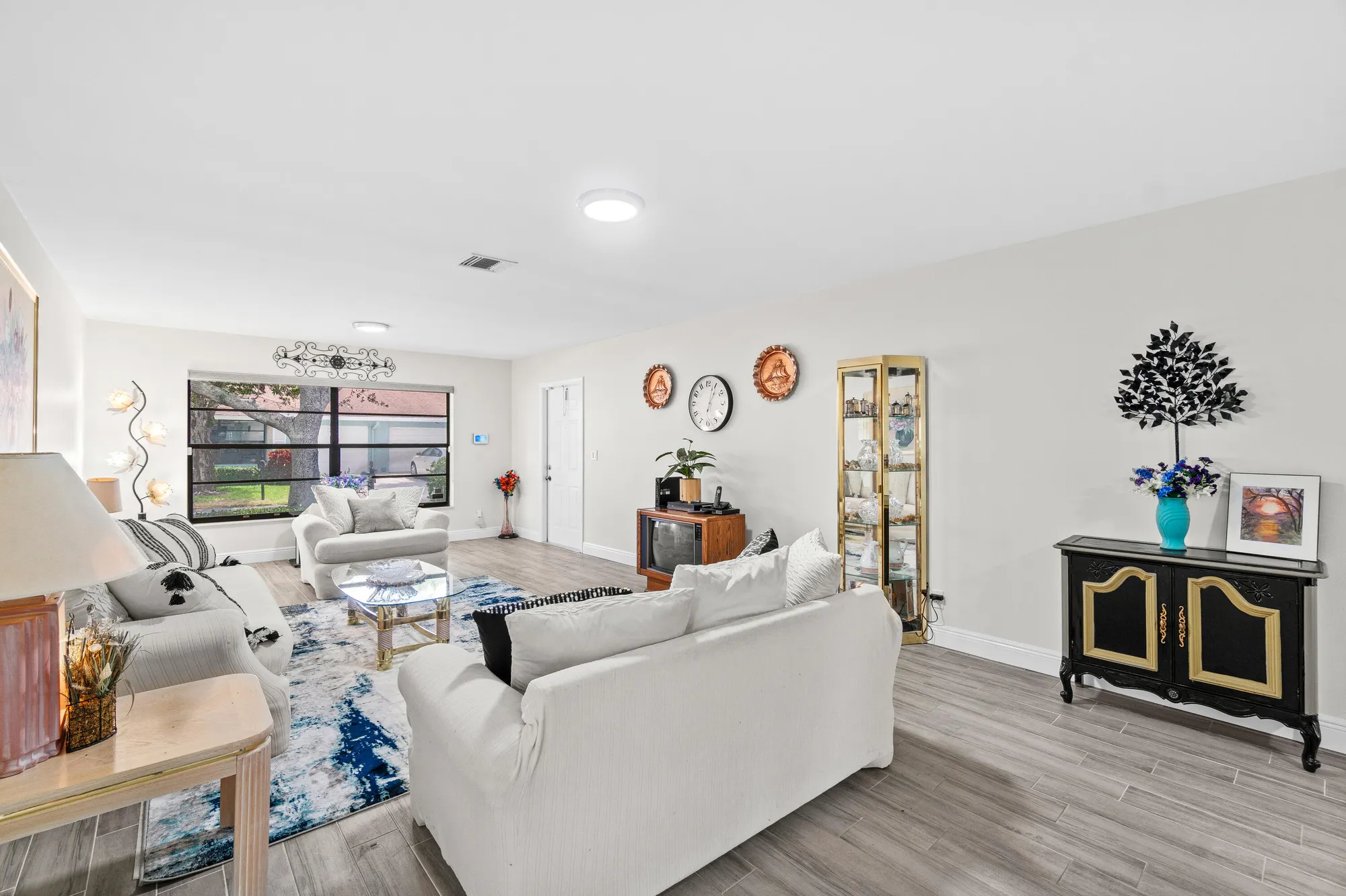 Property Slideshow image 10 of 32 | 9975 ligustrum tree way b, Boynton Beach, FL, 33436