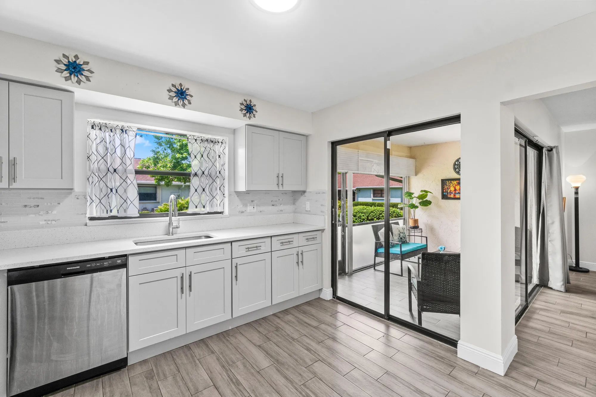 Property Slideshow image 6 of 32 | 9975 ligustrum tree way b, Boynton Beach, FL, 33436