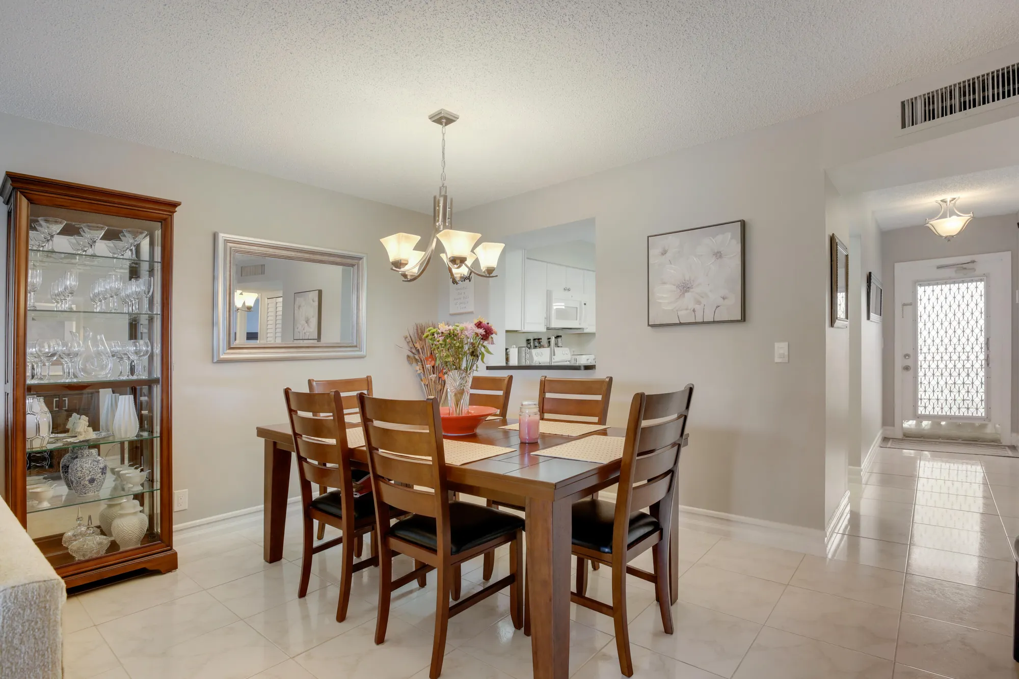 Property Slideshow image 15 of 35 | 6675 s oriole 4030 blvd 4030, Delray Beach, FL, 33446