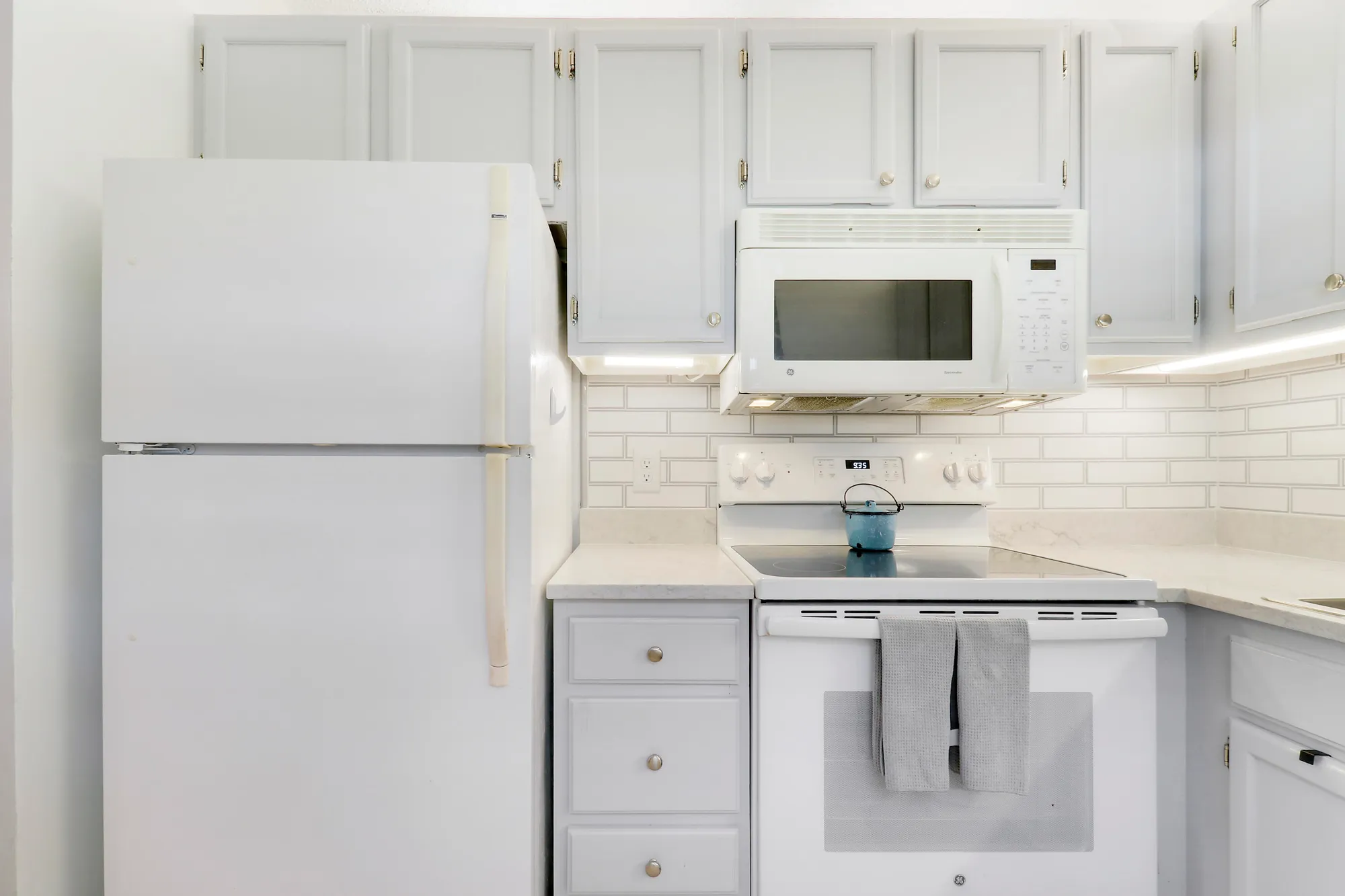 Property Slideshow image 12 of 25 | 1225 nw 21st st 3405, Stuart, FL, 34994