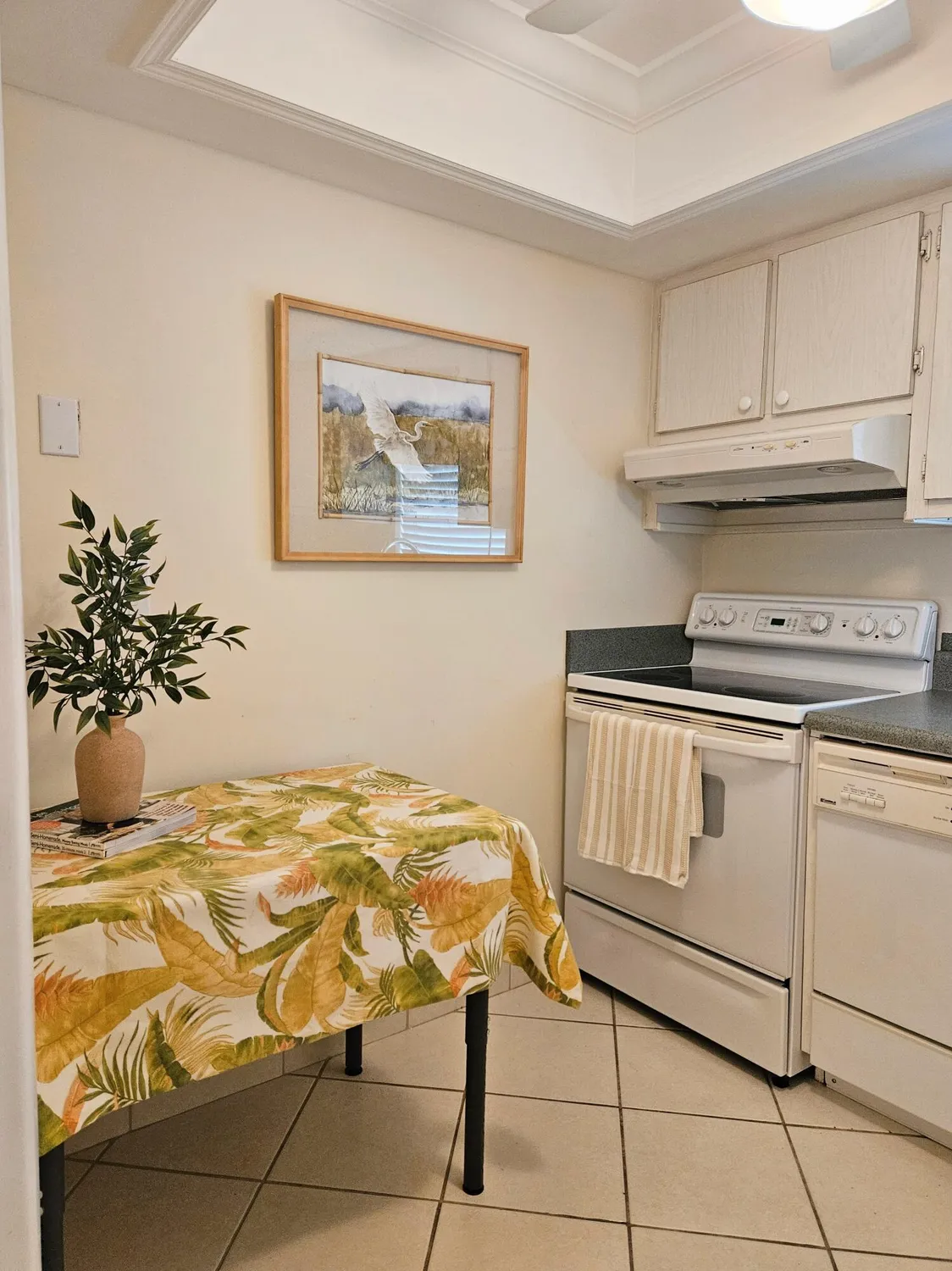 Property Slideshow image 23 of 23 | 2592 dudley dr d, West Palm Beach, FL, 33415