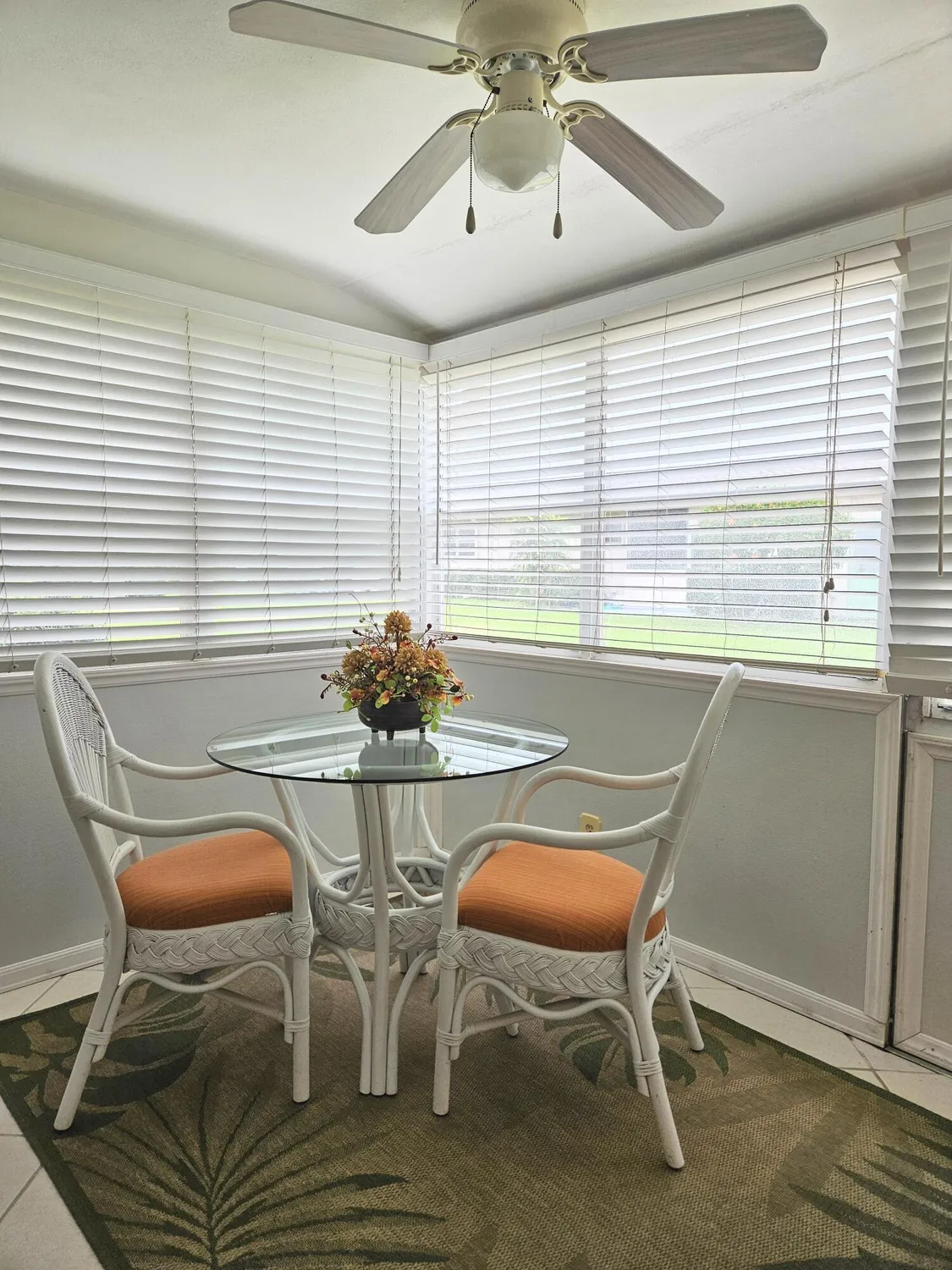 Property Slideshow image 17 of 23 | 2592 dudley dr d, West Palm Beach, FL, 33415