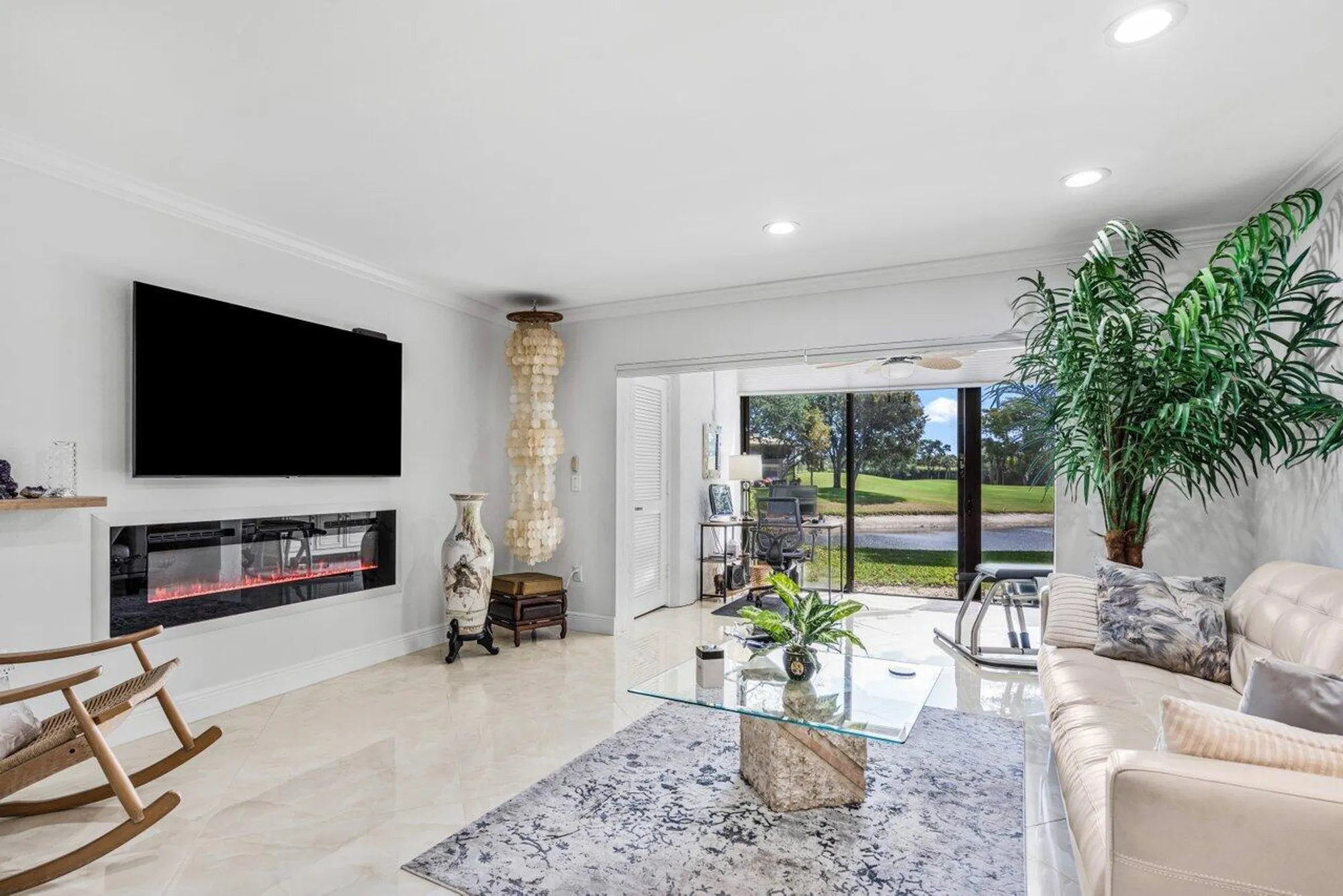 Property Slideshow image 16 of 38 | 34 stratford ln c, Boynton Beach, FL, 33436