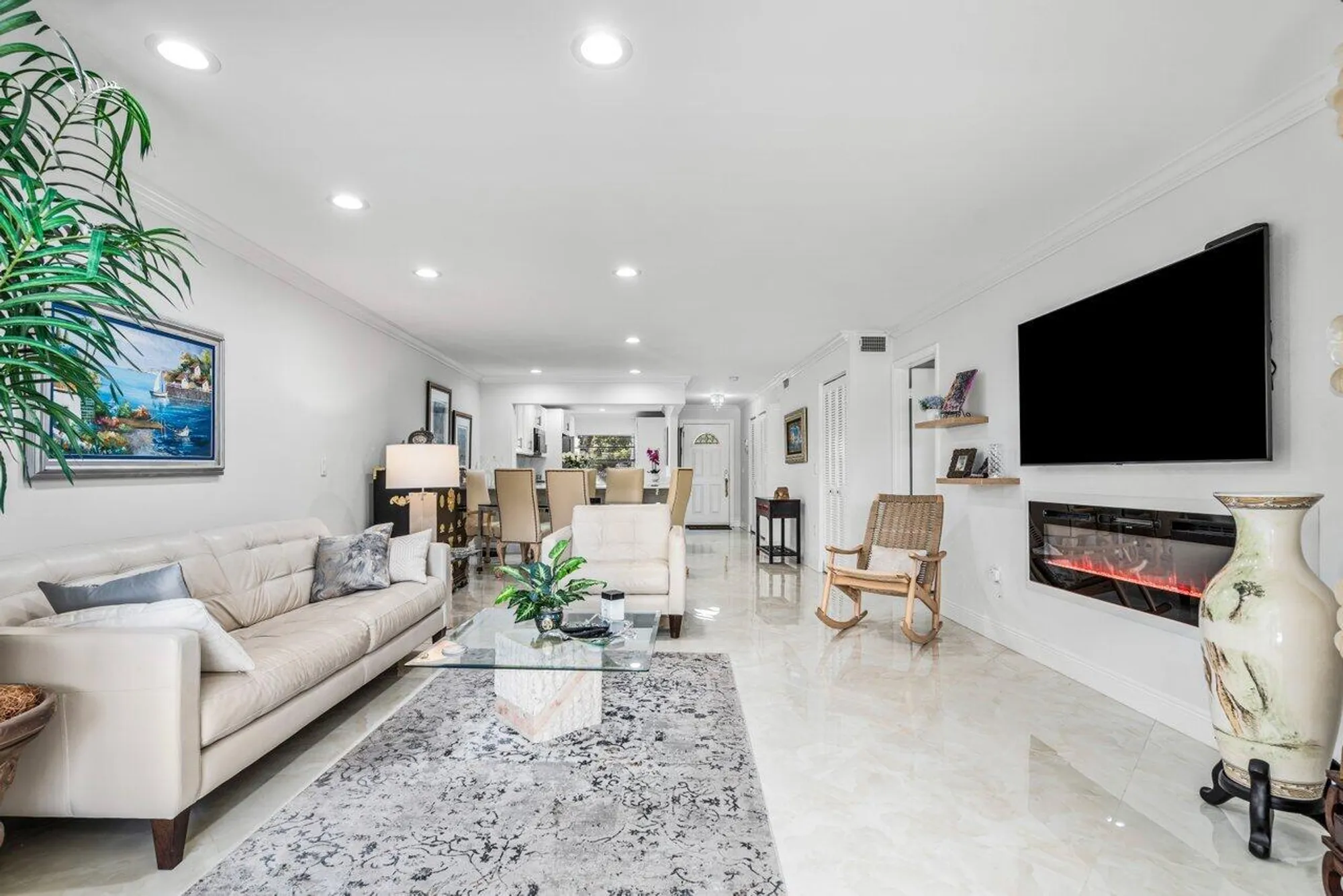 Property Slideshow image 17 of 38 | 34 stratford ln c, Boynton Beach, FL, 33436