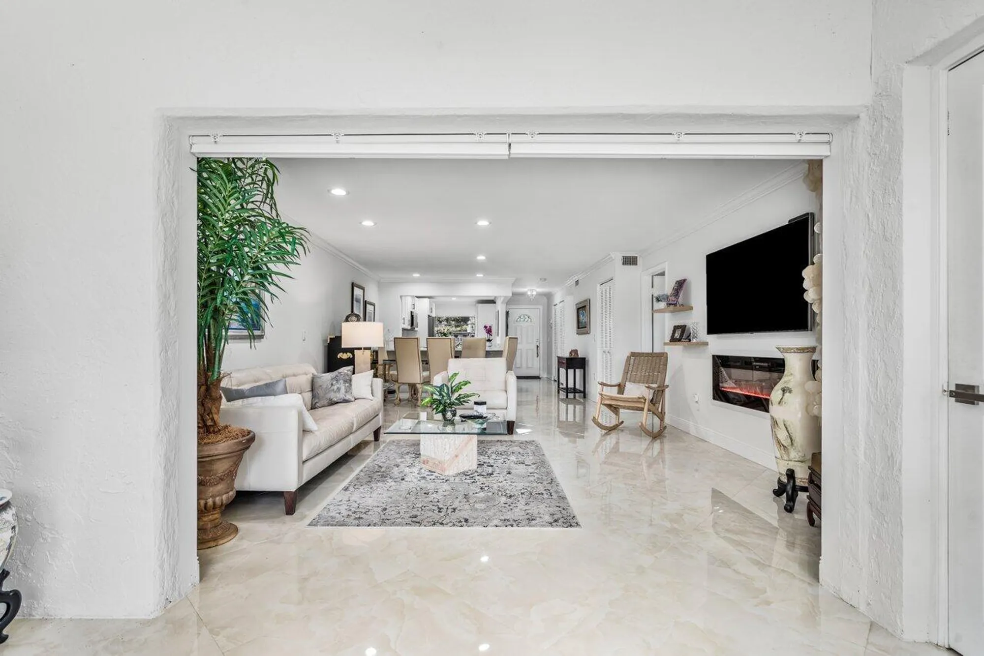 Property Slideshow image 22 of 38 | 34 stratford ln c, Boynton Beach, FL, 33436