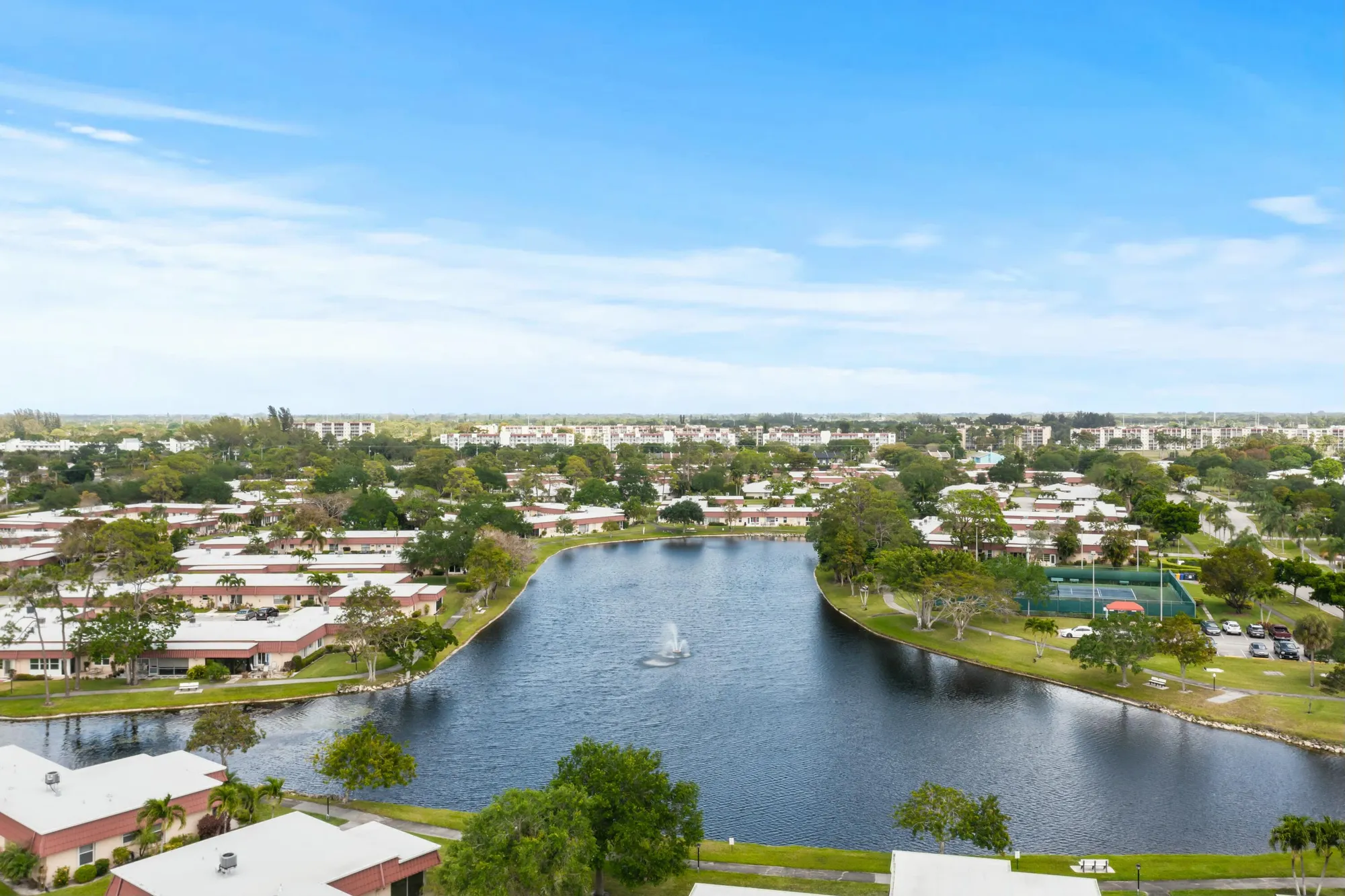 Property Slideshow image 23 of 28 | 674 laconia cir, Lake Worth, FL, 33467