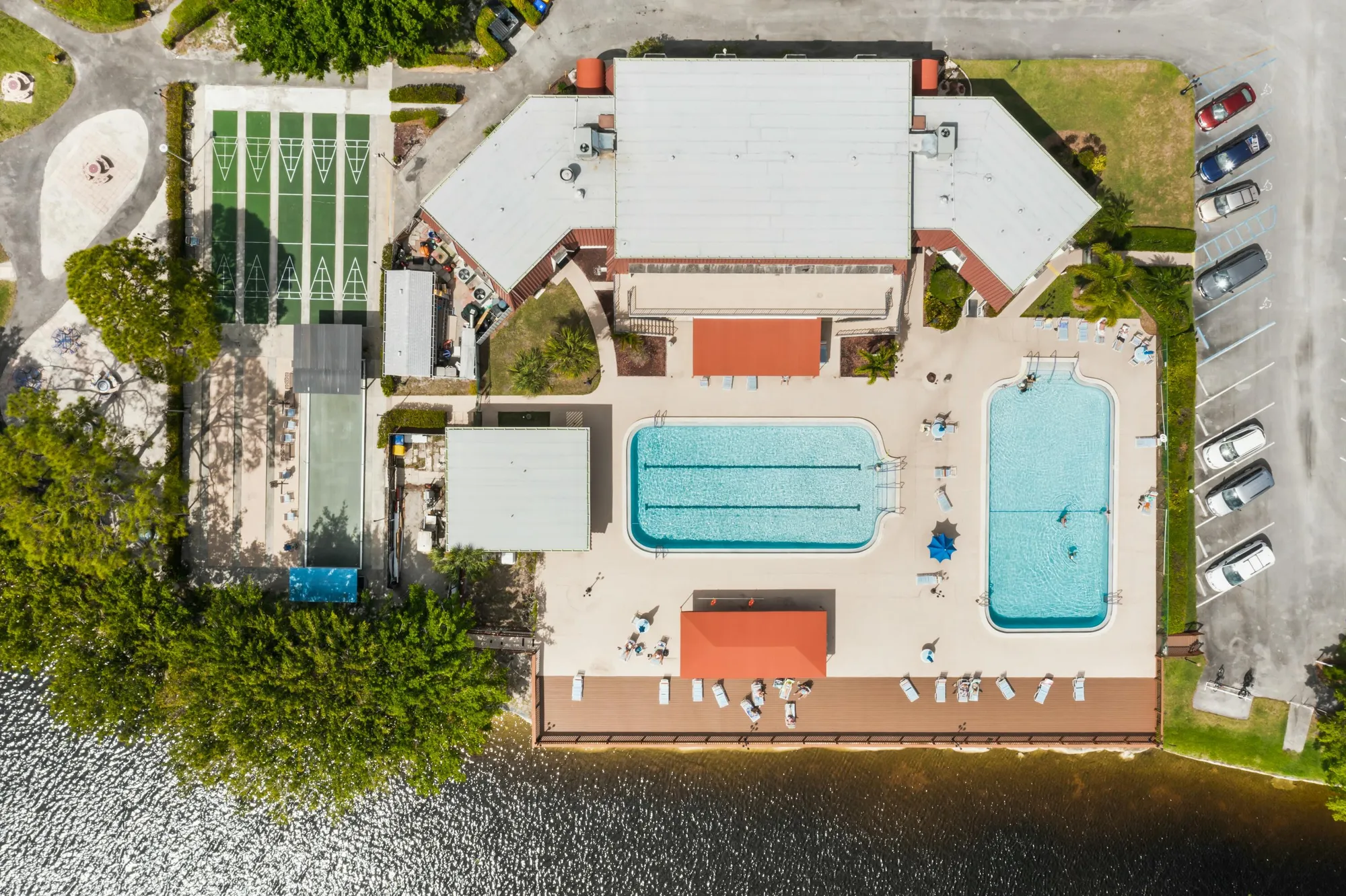 Property Slideshow image 26 of 28 | 674 laconia cir, Lake Worth, FL, 33467