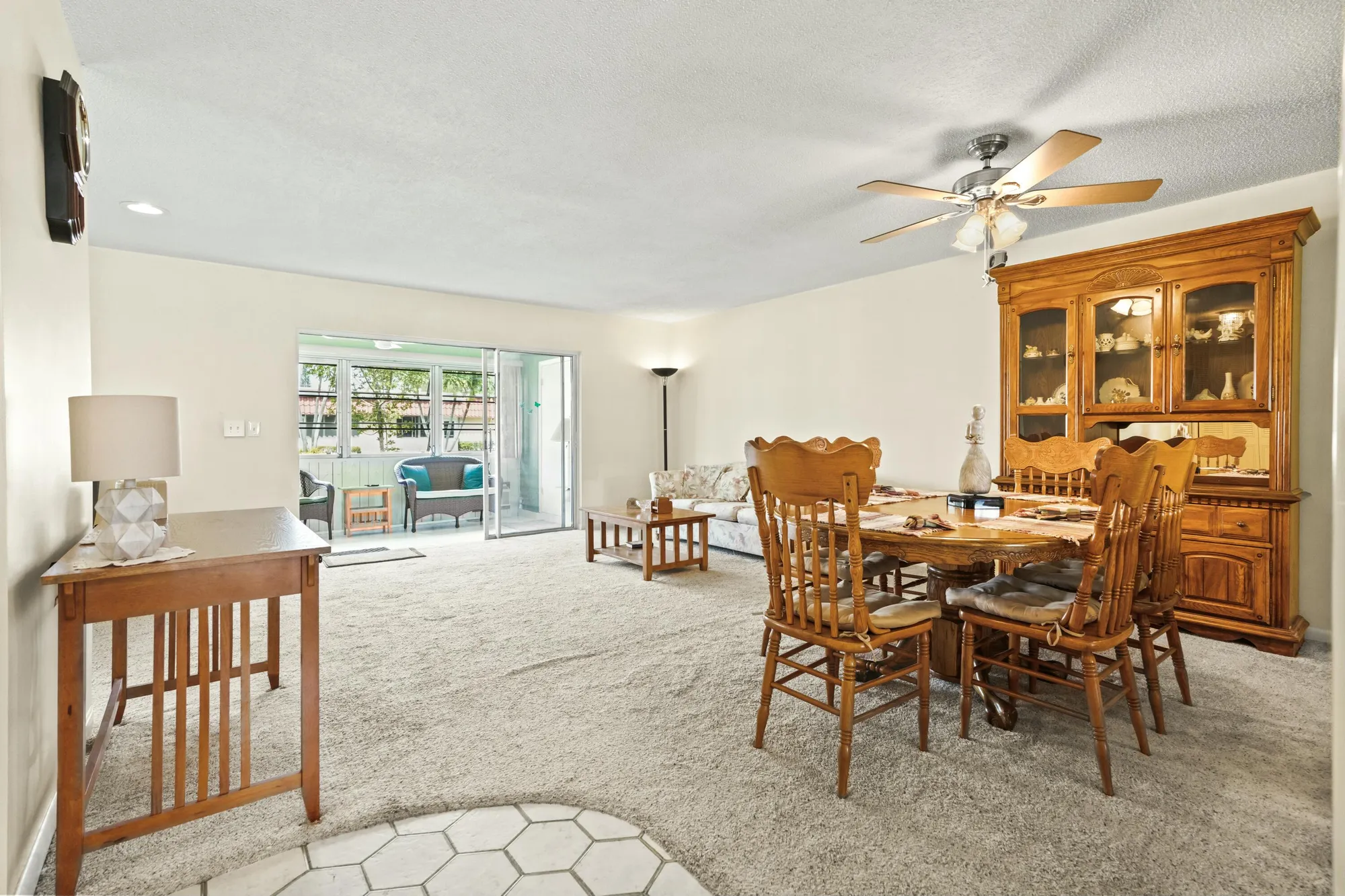 Property Slideshow image 8 of 28 | 674 laconia cir, Lake Worth, FL, 33467