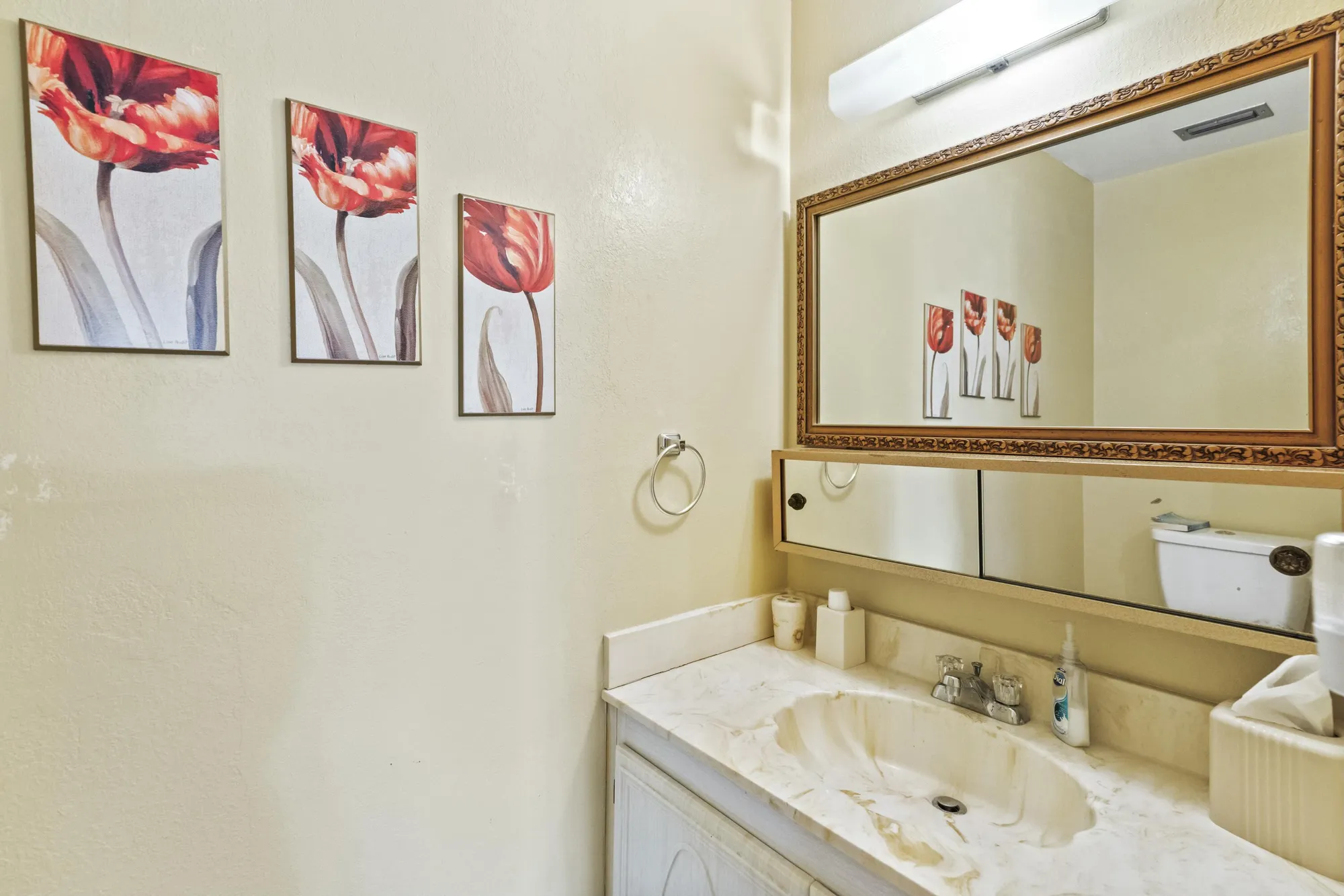 Property Slideshow image 14 of 28 | 674 laconia cir, Lake Worth, FL, 33467