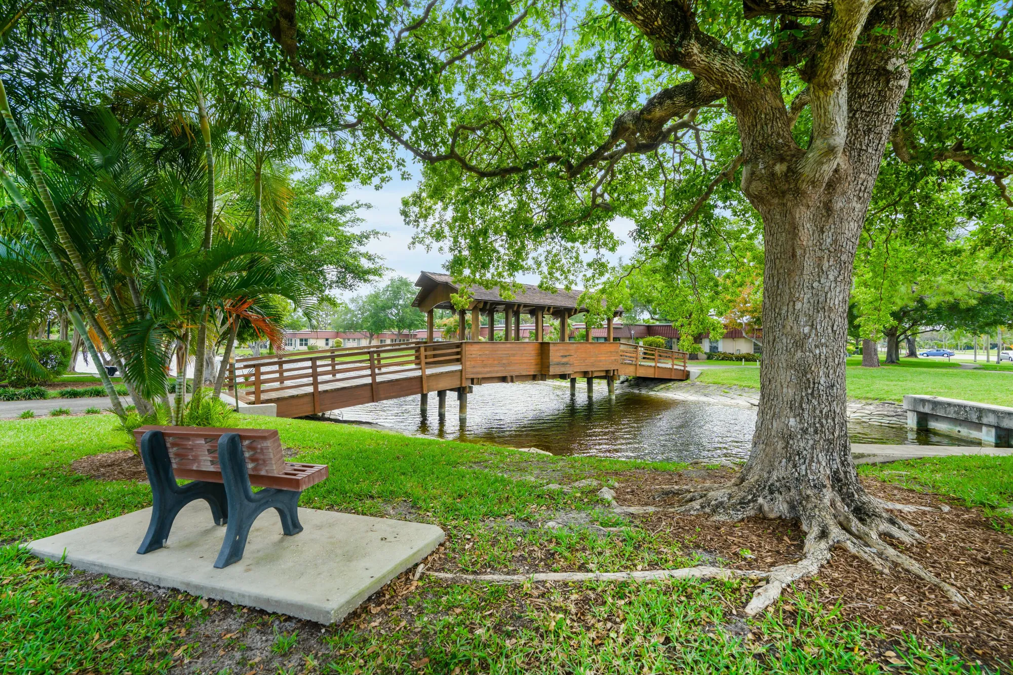 Property Slideshow image 20 of 28 | 674 laconia cir, Lake Worth, FL, 33467