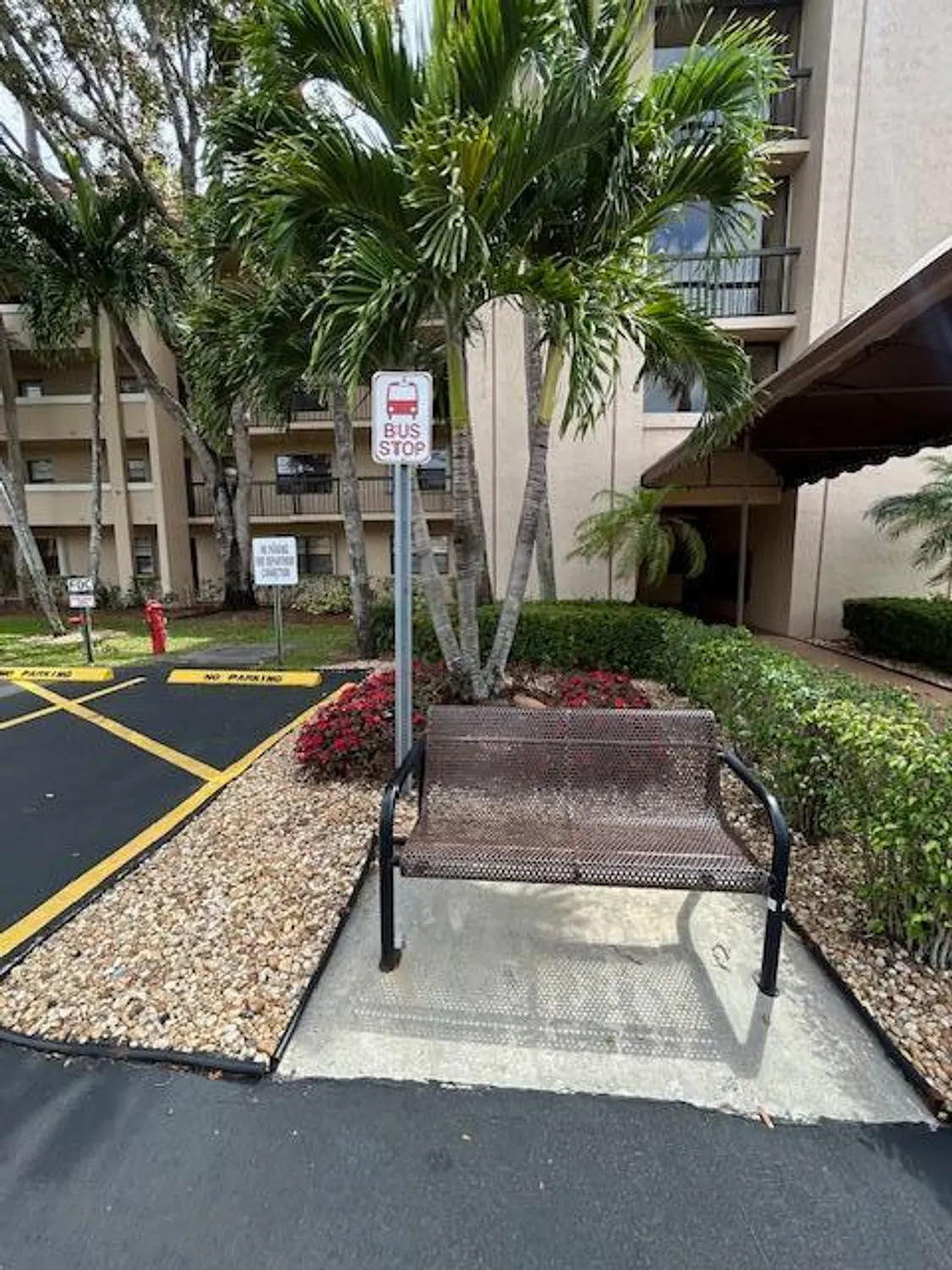 Property Slideshow image 23 of 40 | 140 lake nancy ln apt 213, West Palm Beach, FL, 33411