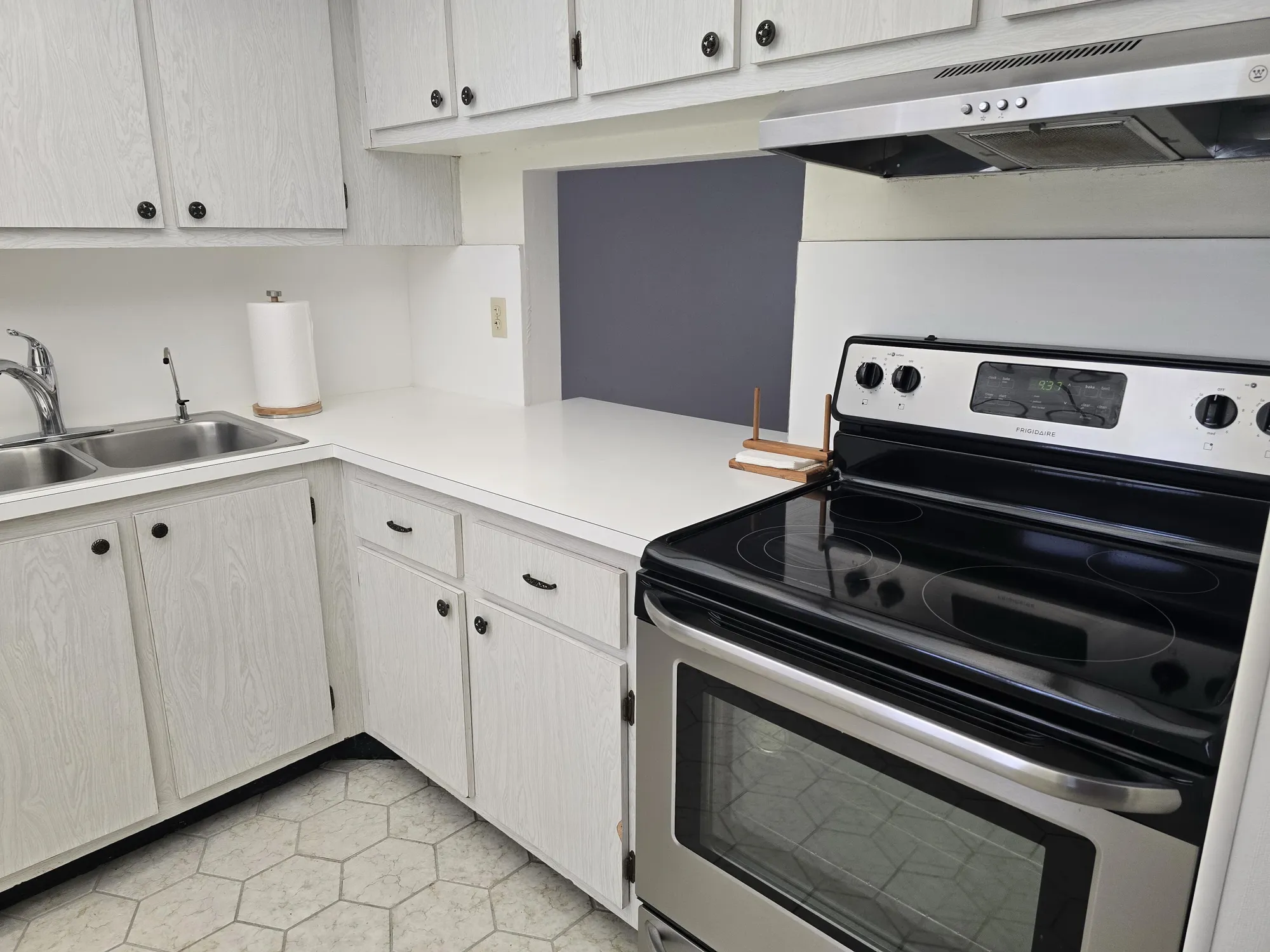 Property Slideshow image 5 of 38 | 222 lake constance dr, West Palm Beach, FL, 33411