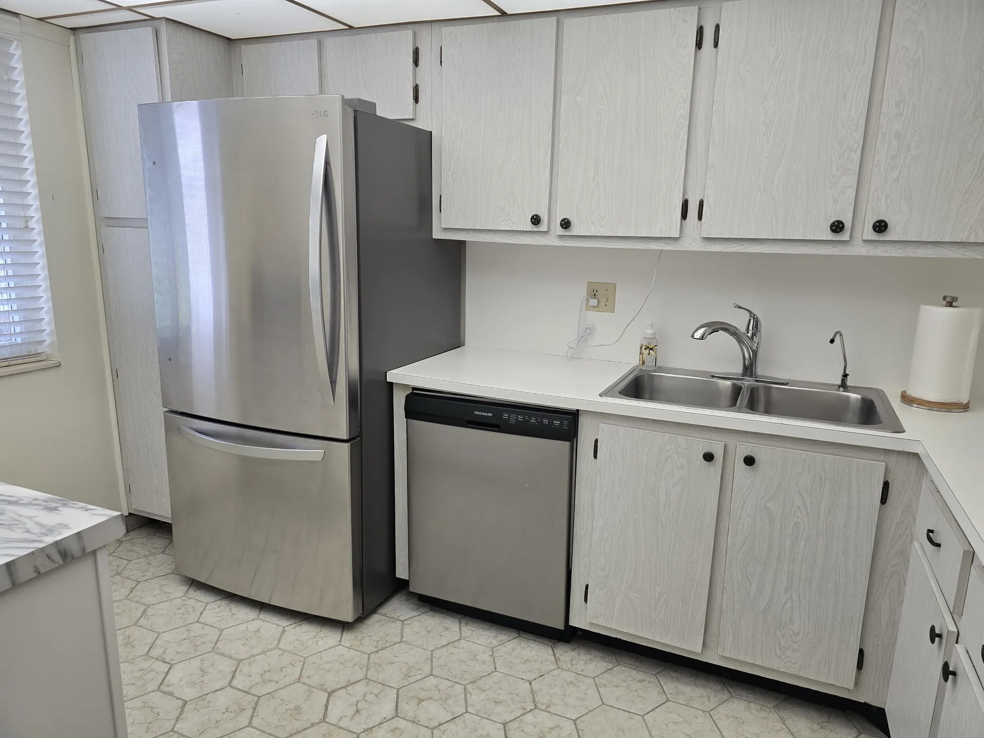 Property Slideshow image 6 of 38 | 222 lake constance dr, West Palm Beach, FL, 33411