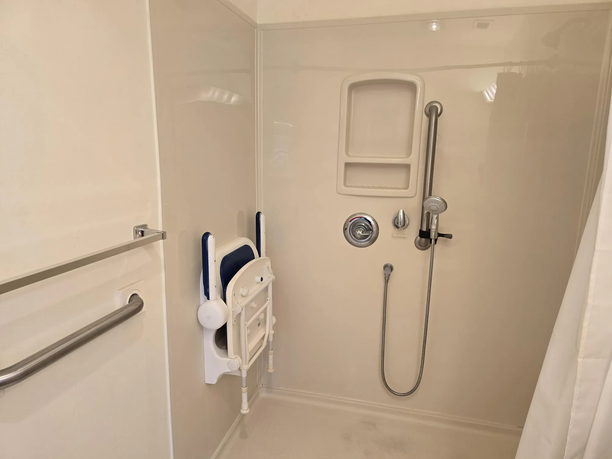 Property Slideshow image 20 of 38 | 222 lake constance dr, West Palm Beach, FL, 33411