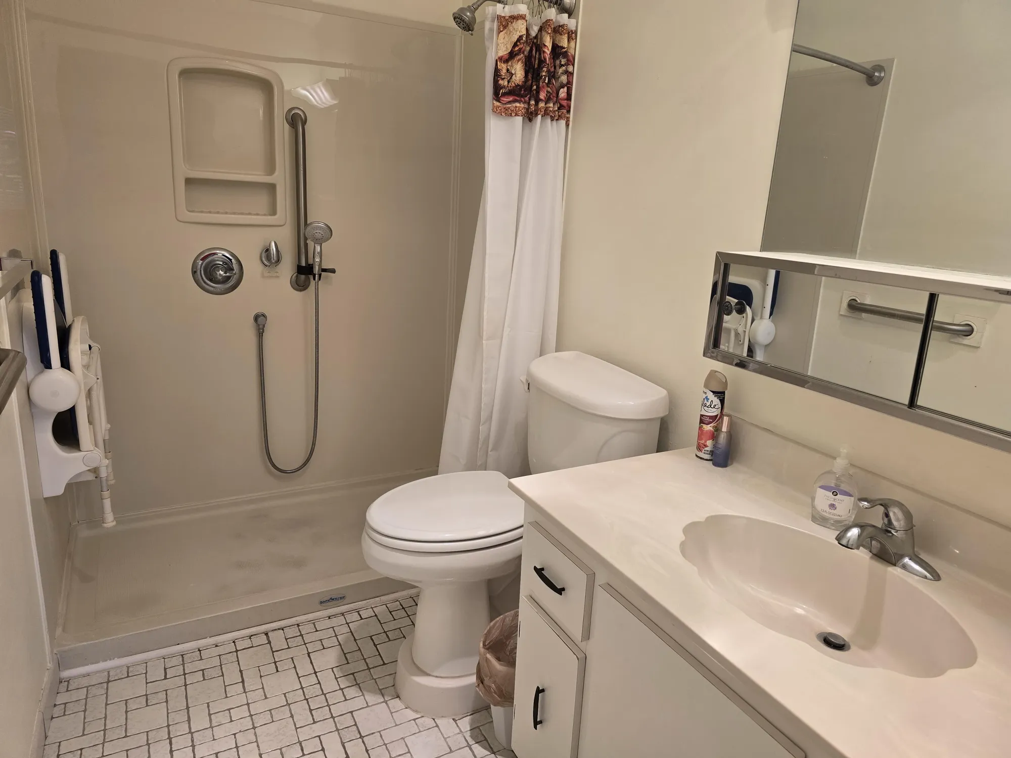 Property Slideshow image 21 of 38 | 222 lake constance dr, West Palm Beach, FL, 33411