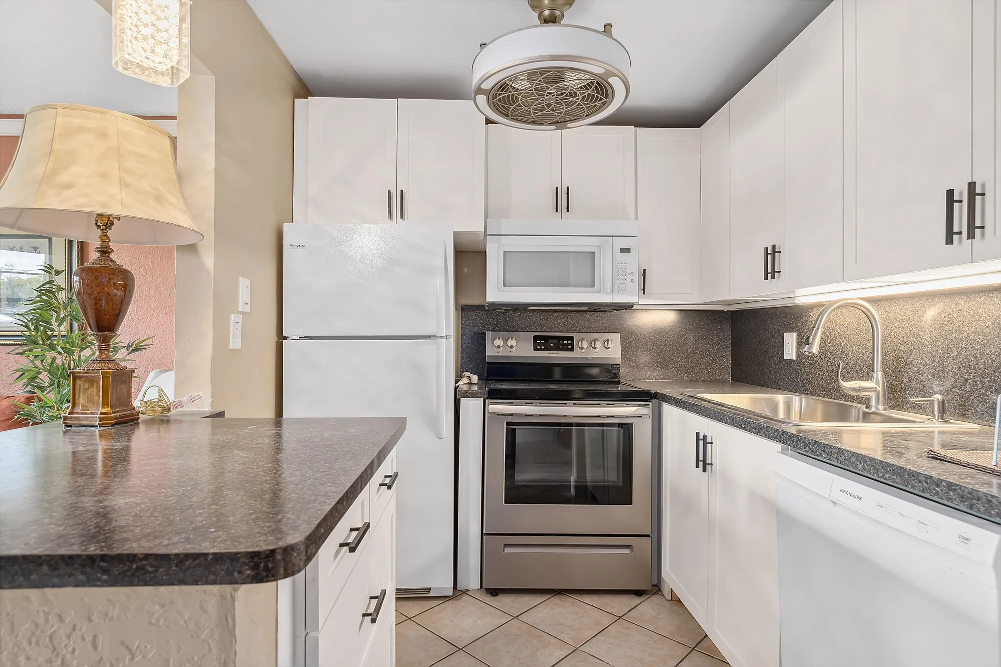 Property Slideshow image 11 of 46 | 127 southampton b # 127, West Palm Beach, FL, 33417
