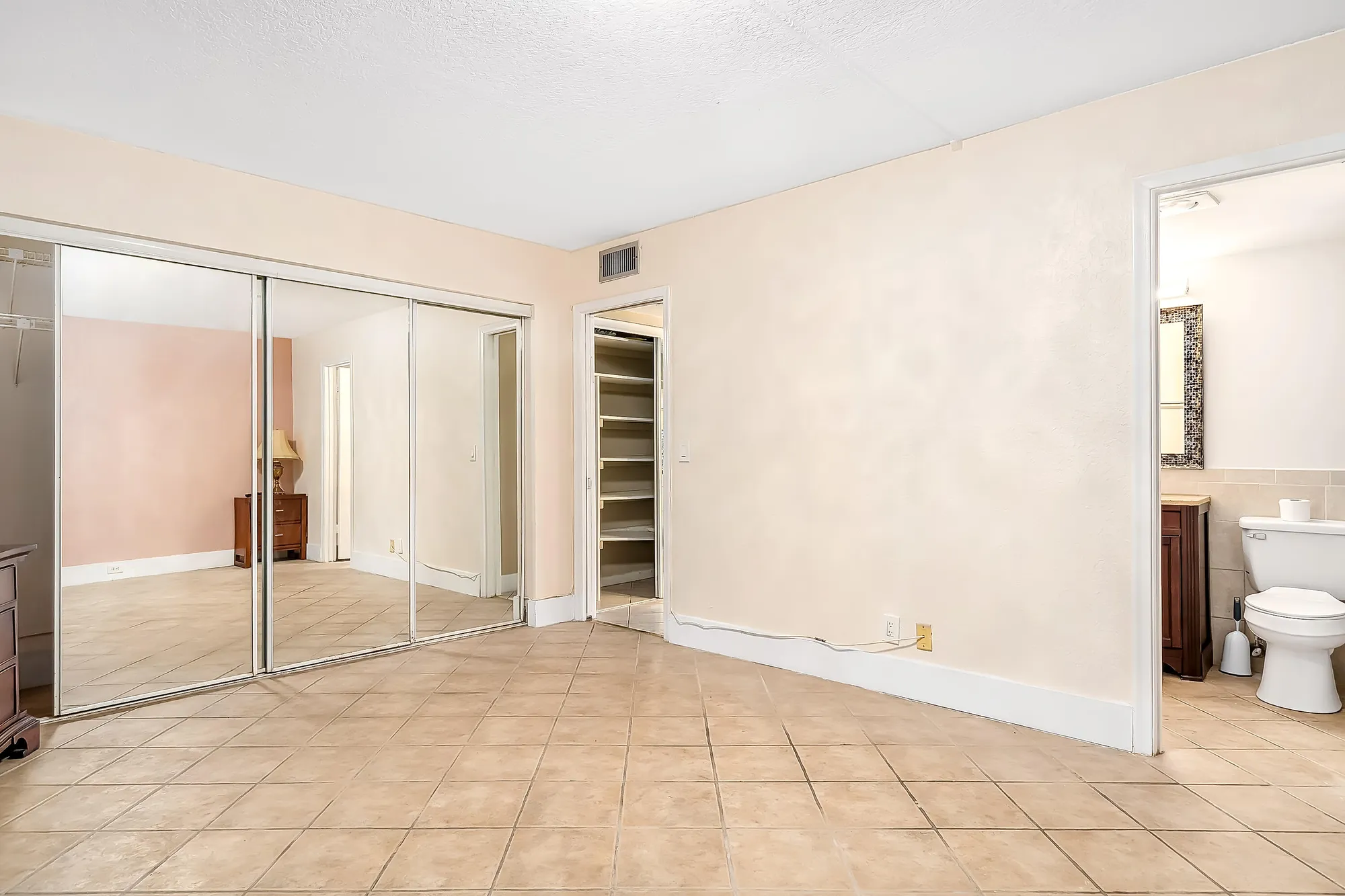 Property Slideshow image 19 of 46 | 127 southampton b # 127, West Palm Beach, FL, 33417