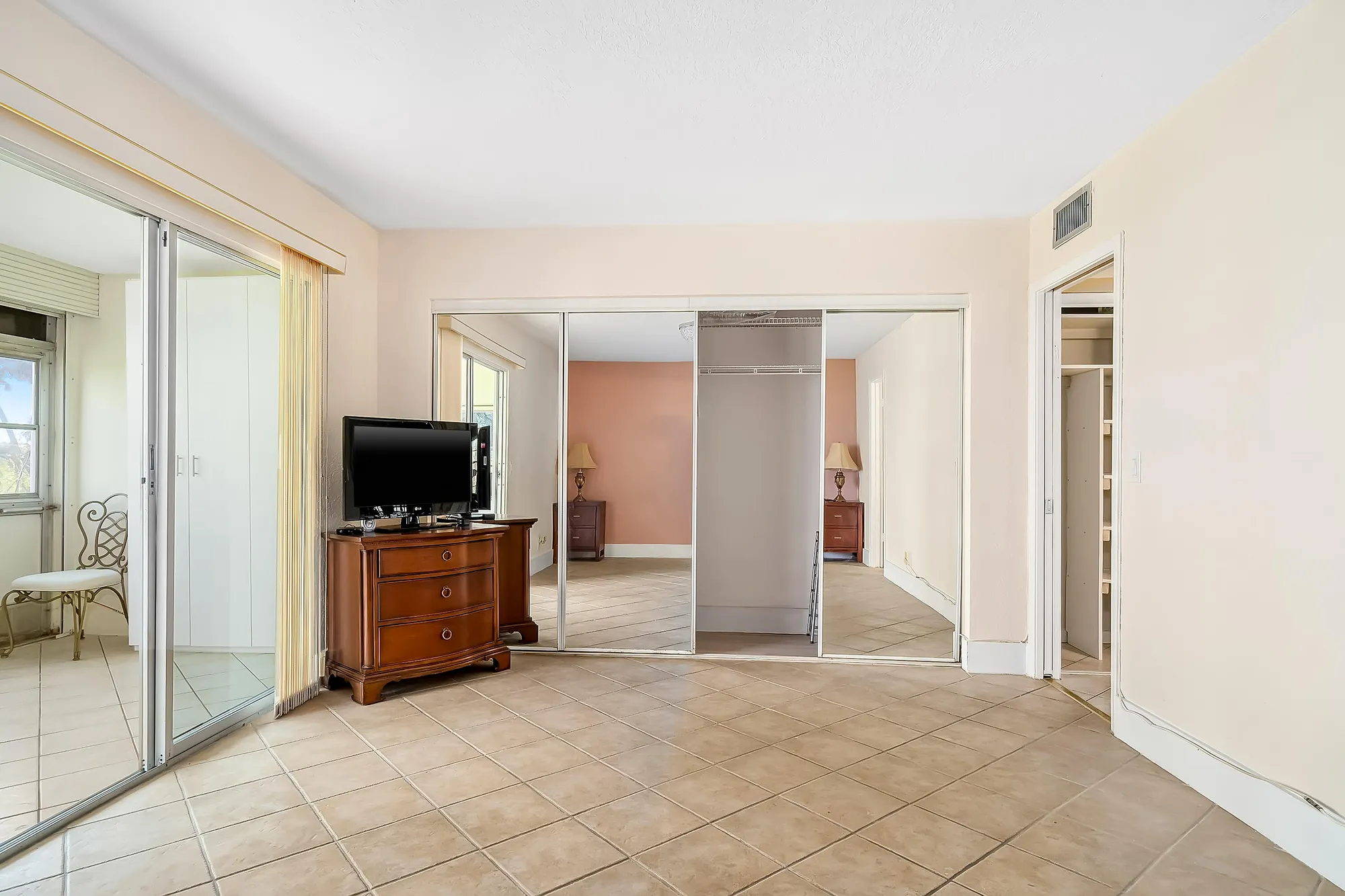 Property Slideshow image 26 of 46 | 127 southampton b # 127, West Palm Beach, FL, 33417