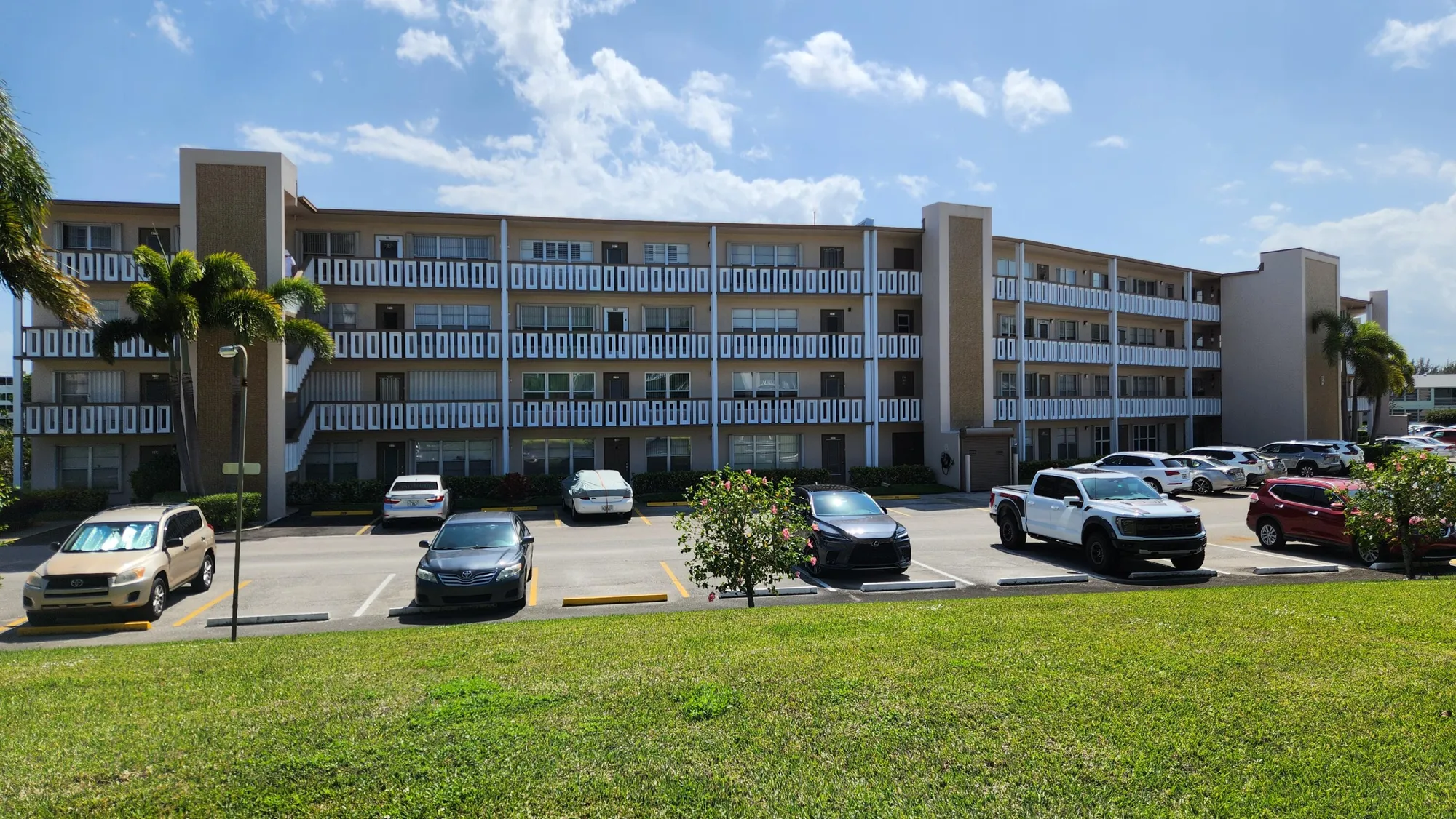 Property Slideshow image 19 of 21 | 110 greenbrier b, West Palm Beach, FL, 33417