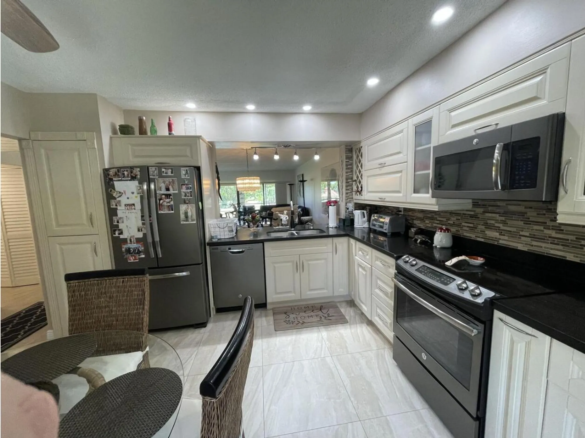 Property Slideshow image 4 of 35 | 11282 green lake dr apt 202, Boynton Beach, FL, 33437