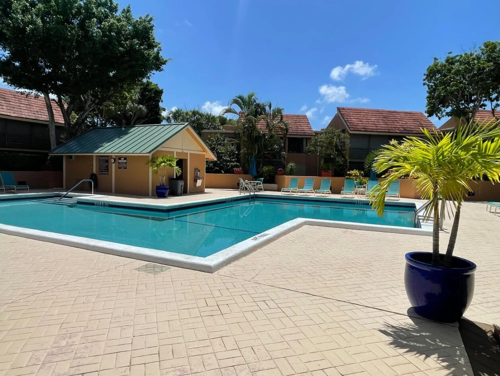 Property Slideshow image 33 of 35 | 11282 green lake dr apt 202, Boynton Beach, FL, 33437