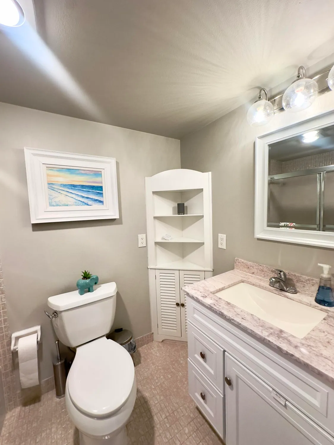Property Slideshow image 12 of 49 | 14 colonial club dr apt 102, Boynton Beach, FL, 33435