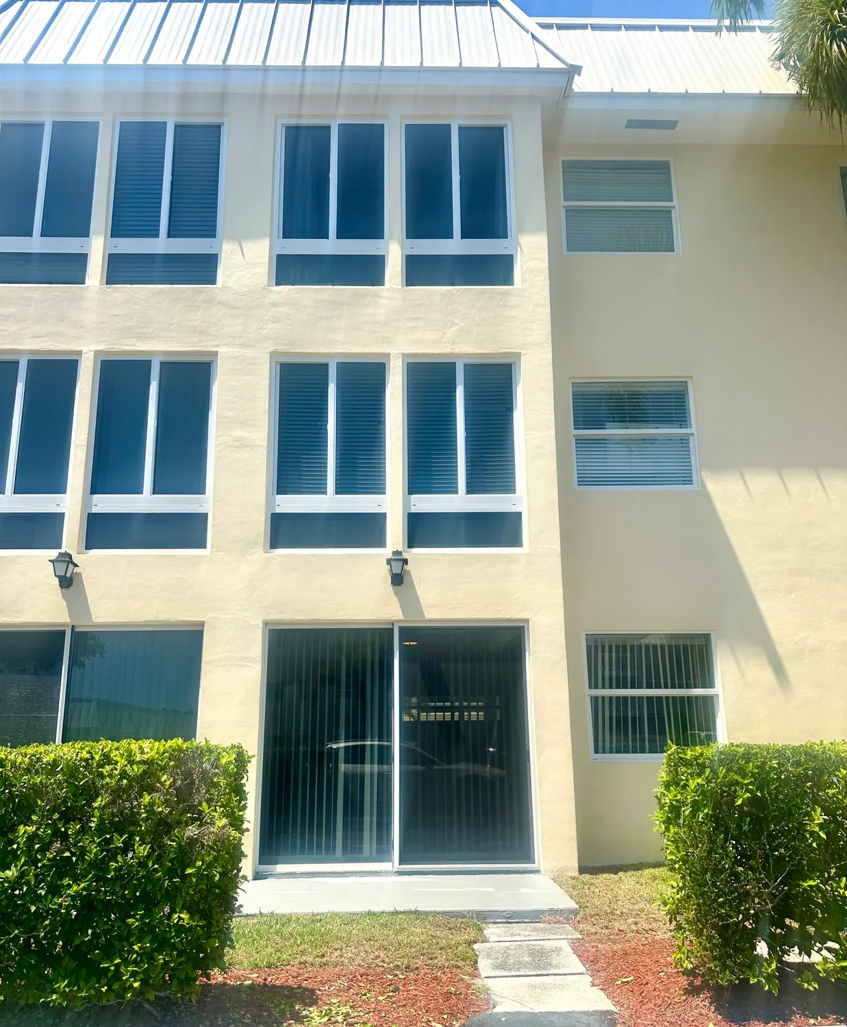 Property Slideshow image 18 of 49 | 14 colonial club dr apt 102, Boynton Beach, FL, 33435
